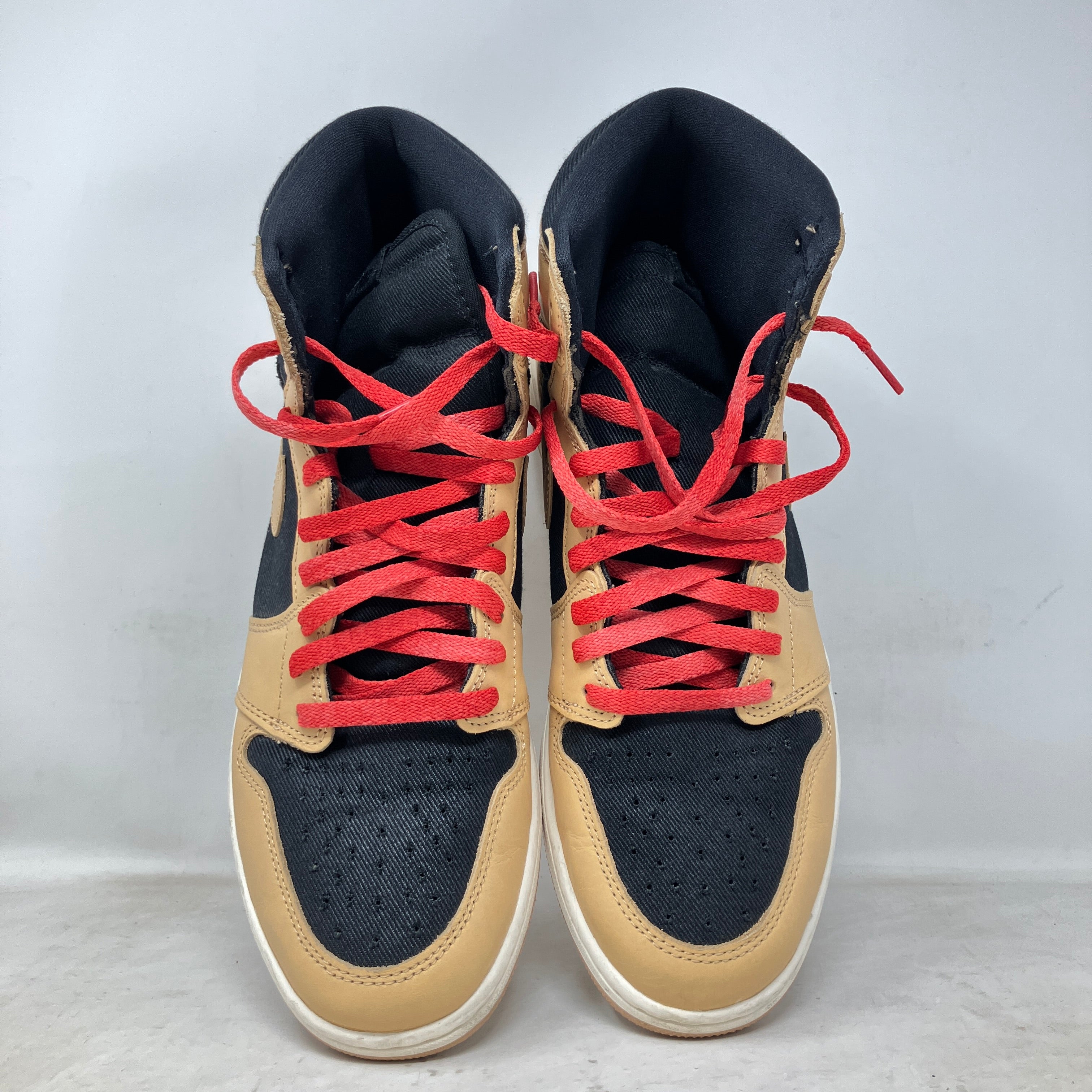 Jordan 1 Retro High OG Heirloom