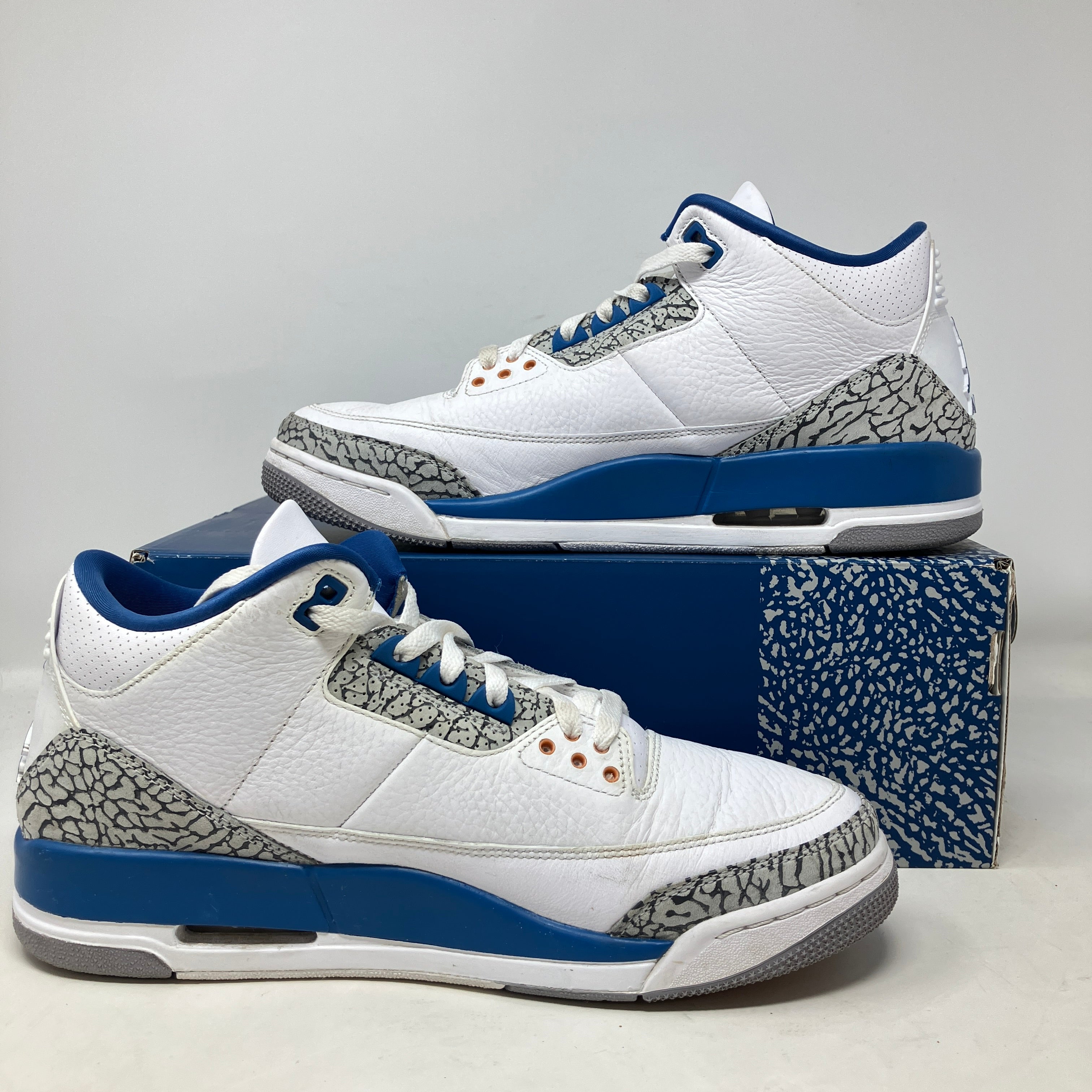 Jordan 3 Retro Wizards
