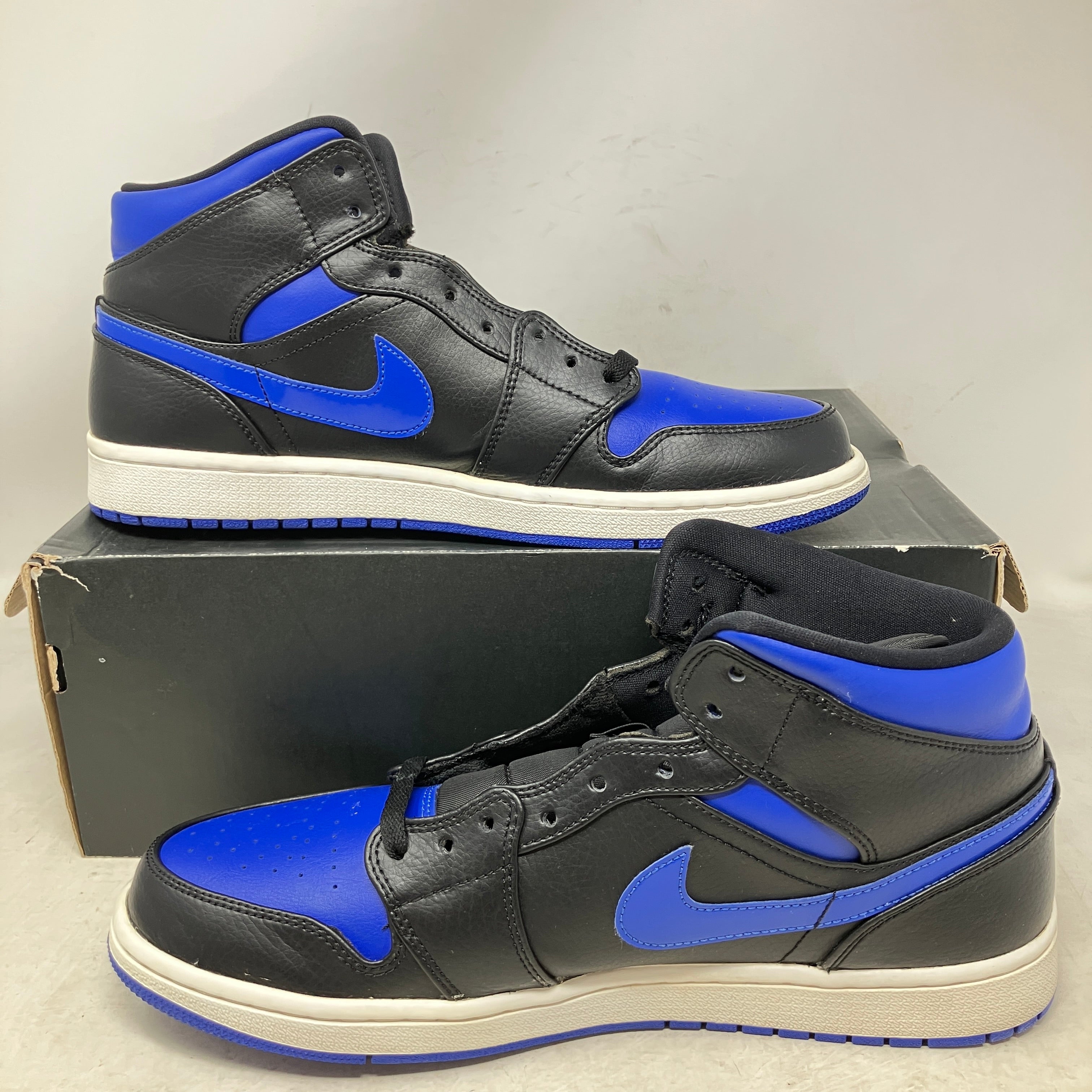 Jordan 1 Mid Royal (2020)