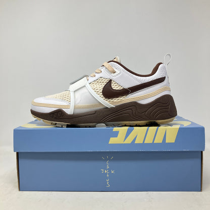 Nike Zoom Field Jaxx Travis Scott Light Chocolate on blue box, pre-owned condition.