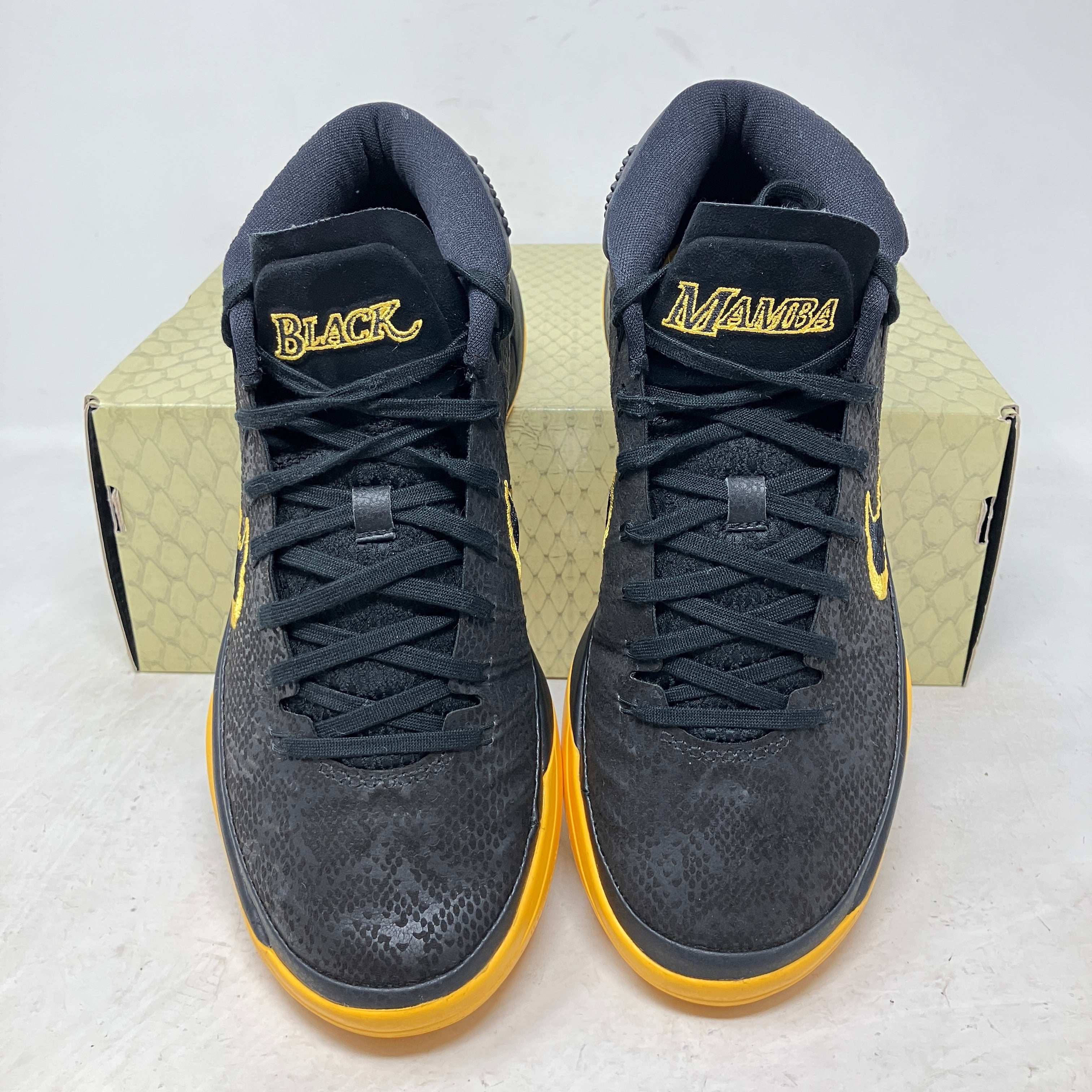 Nike Kobe A.D. Mid Lakers Black Mamba