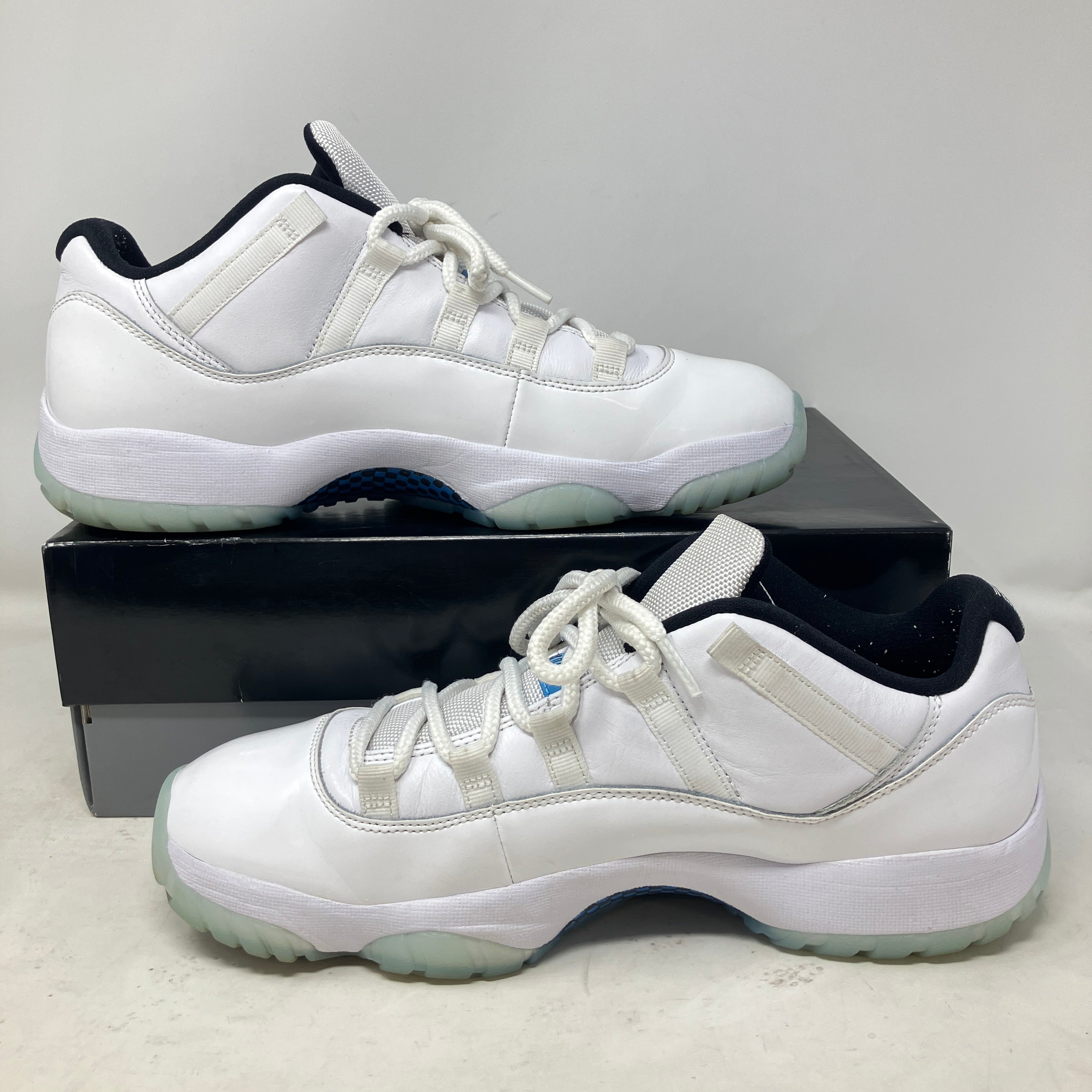 Jordan 11 Retro Low Legend Blue