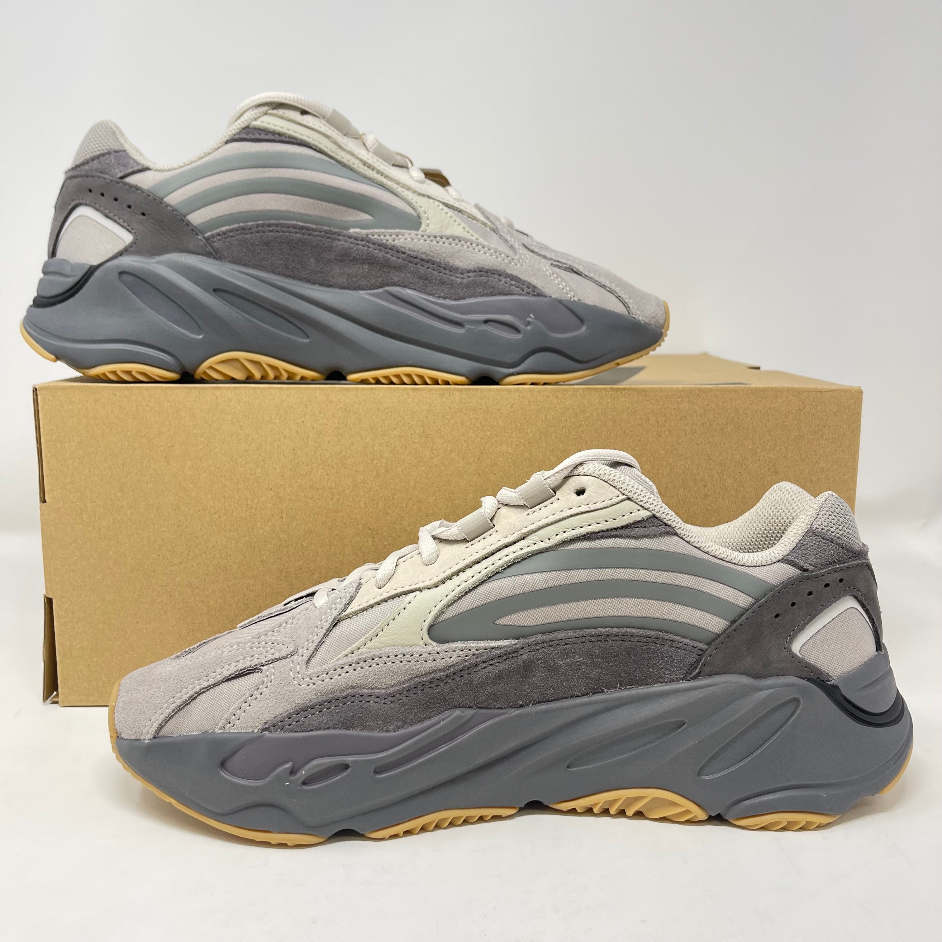 adidas Yeezy Boost 700 V2 Tephra (2019/2023)