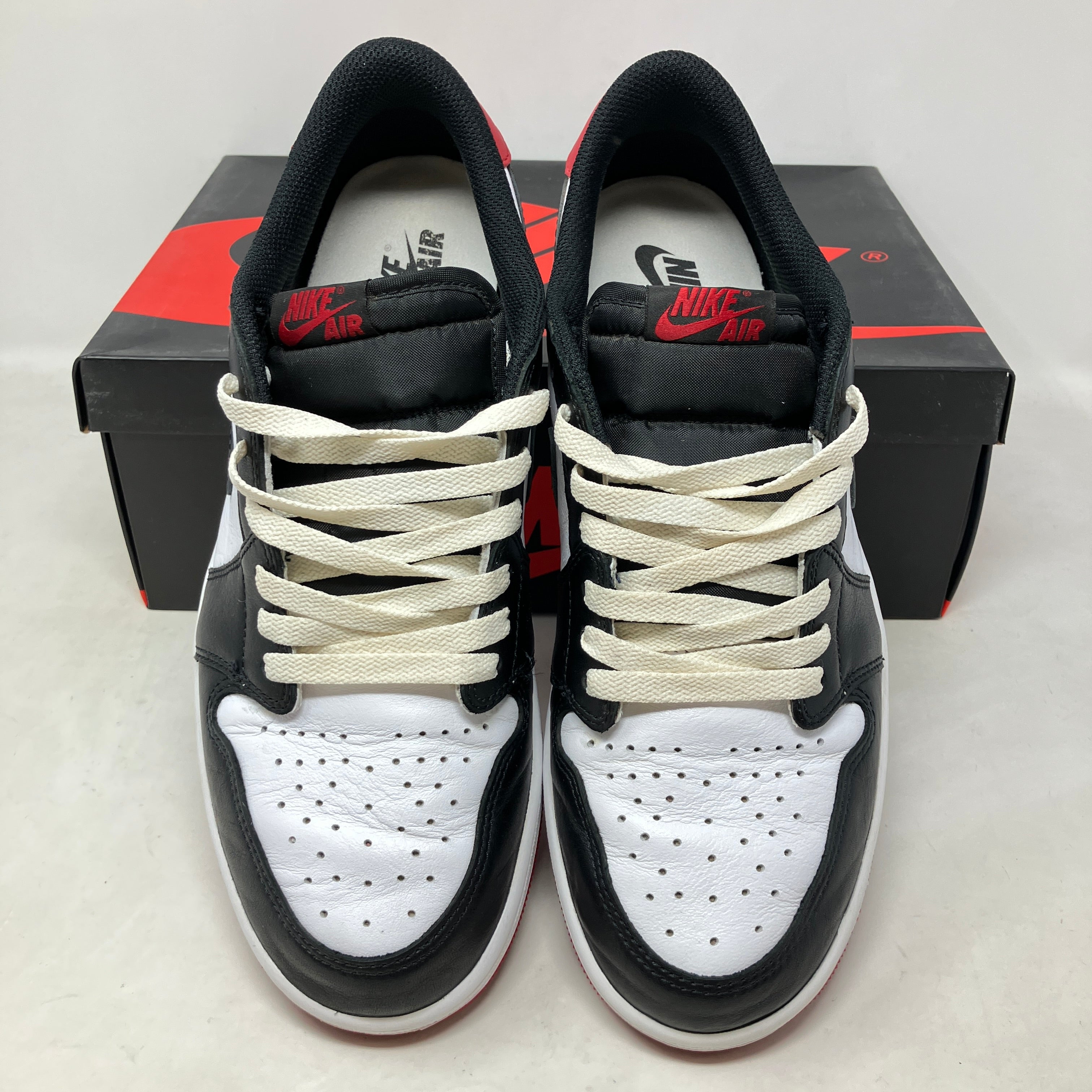 Jordan 1 Retro Low OG Black Toe (2023)