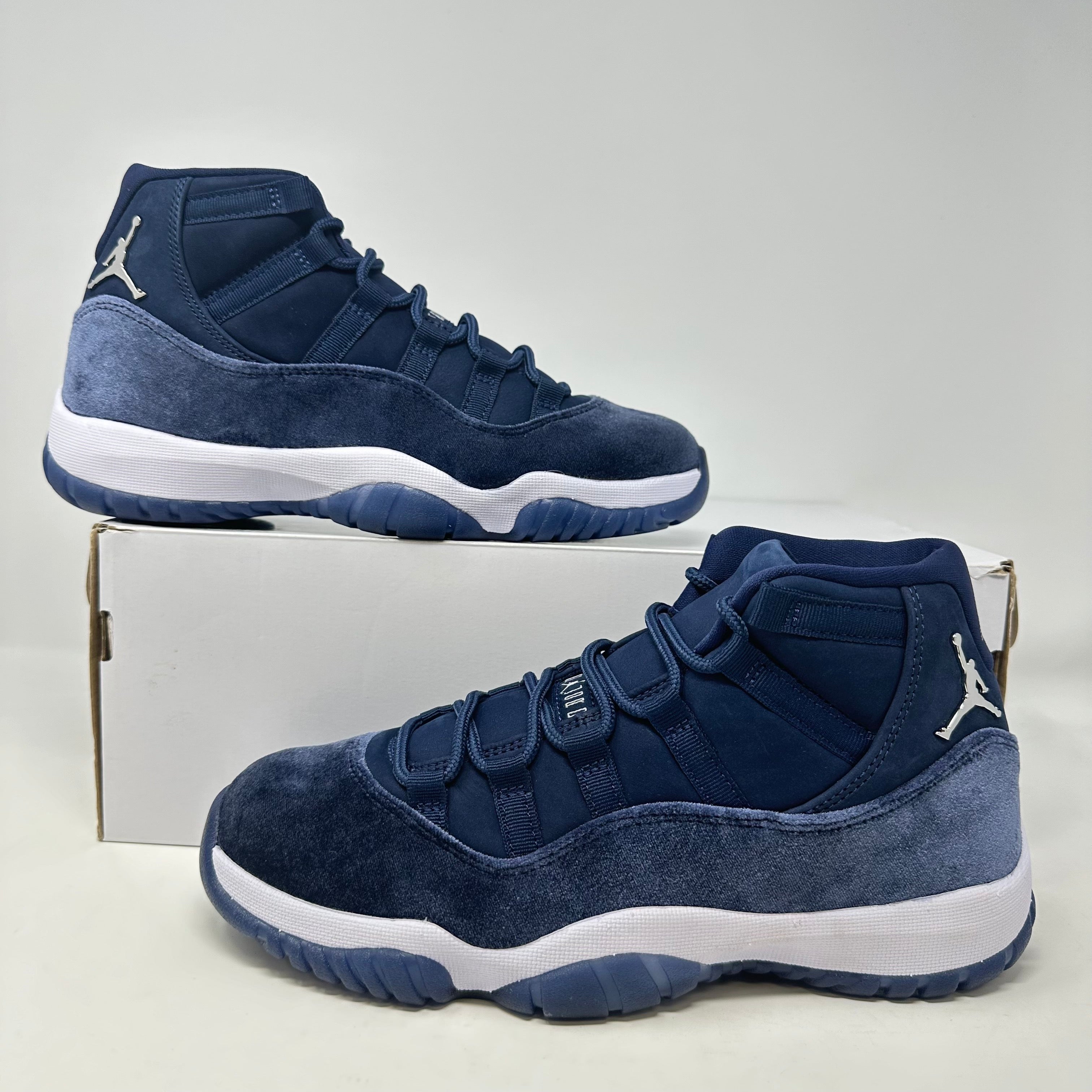 Jordan 11 Retro Midnight Navy