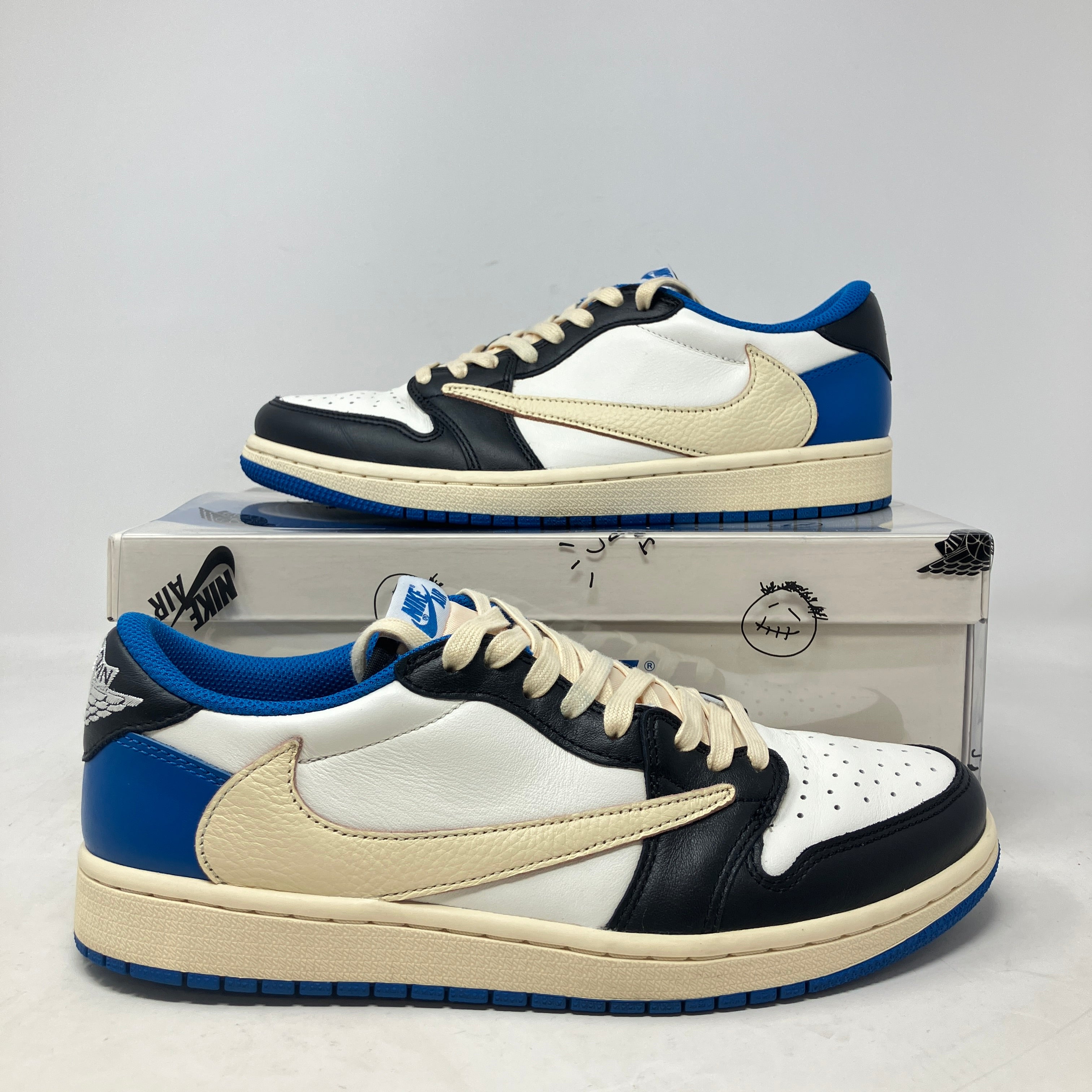 Jordan 1 Retro Low OG SP Fragment x Travis Scott
