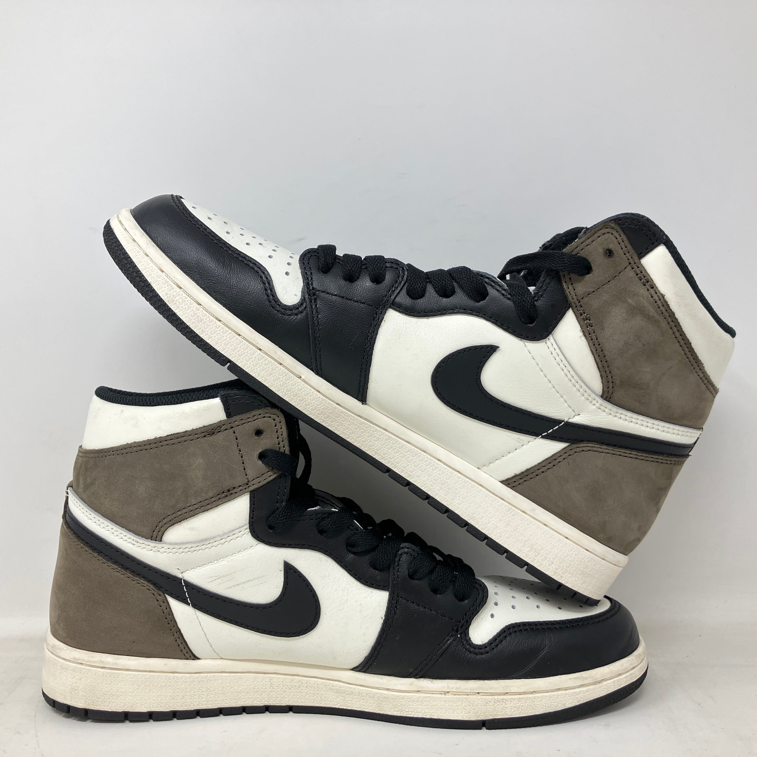 Jordan 1 Retro High Dark Mocha
