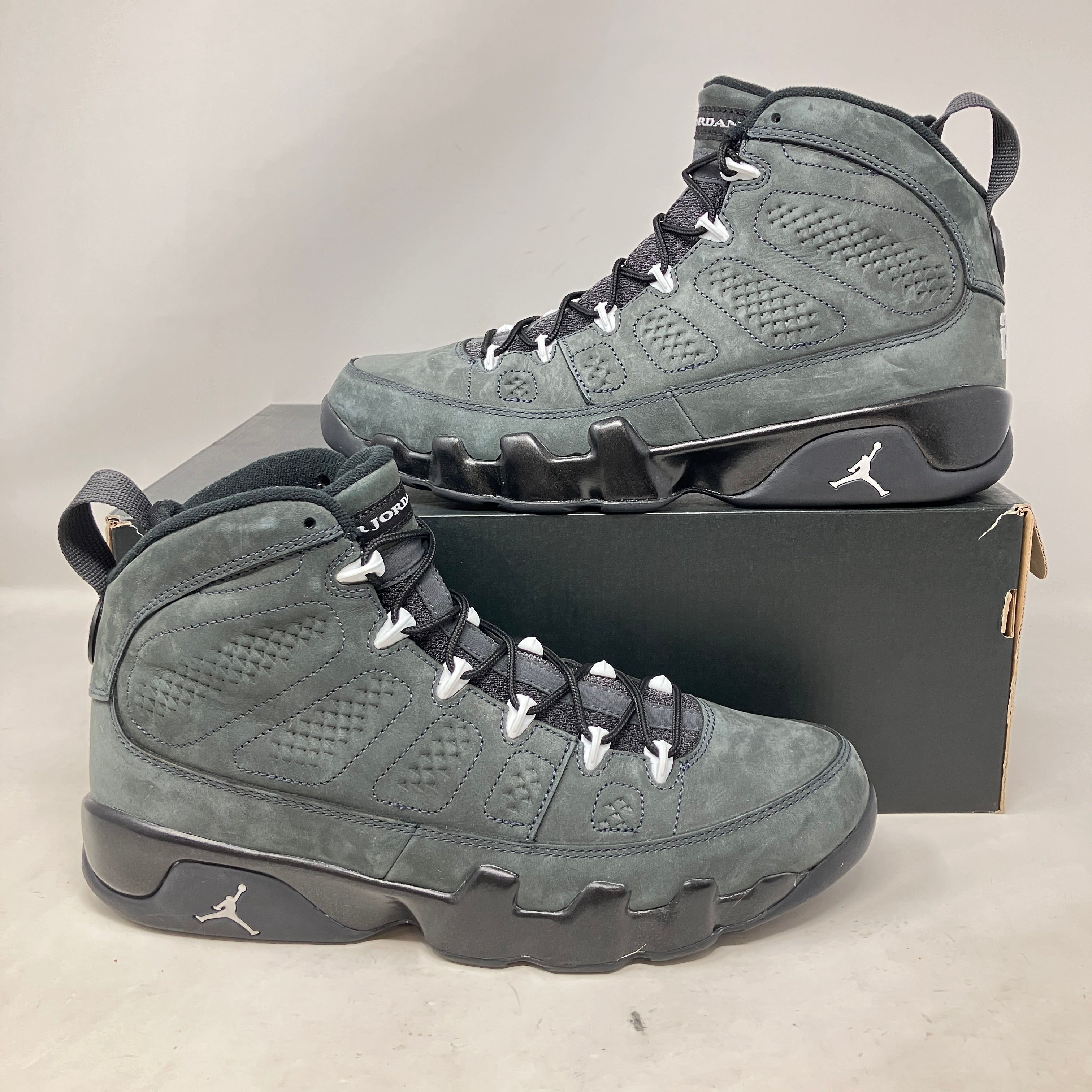 Jordan 9 Retro Anthracite
