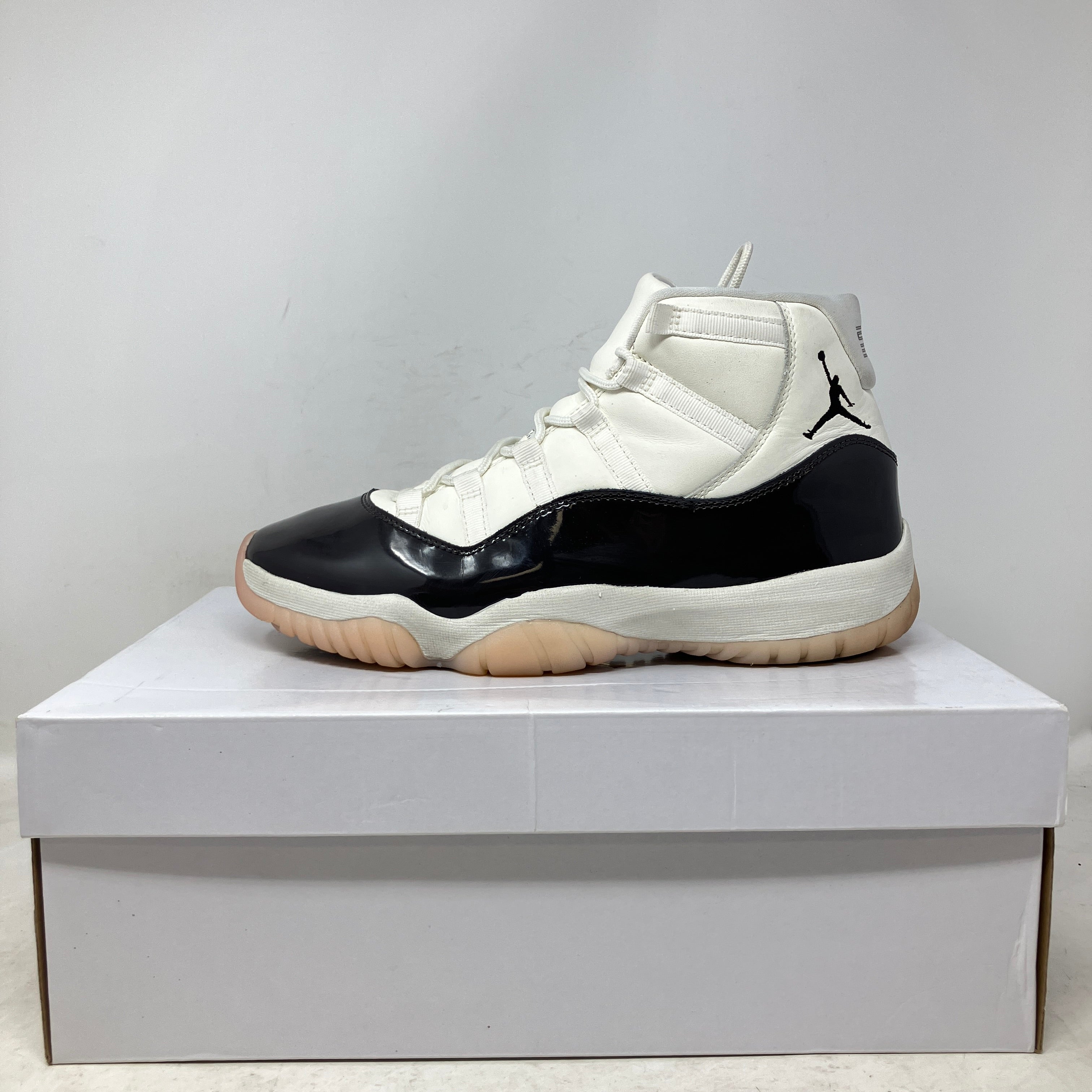 Jordan 11 Retro Neapolitan (Women's)