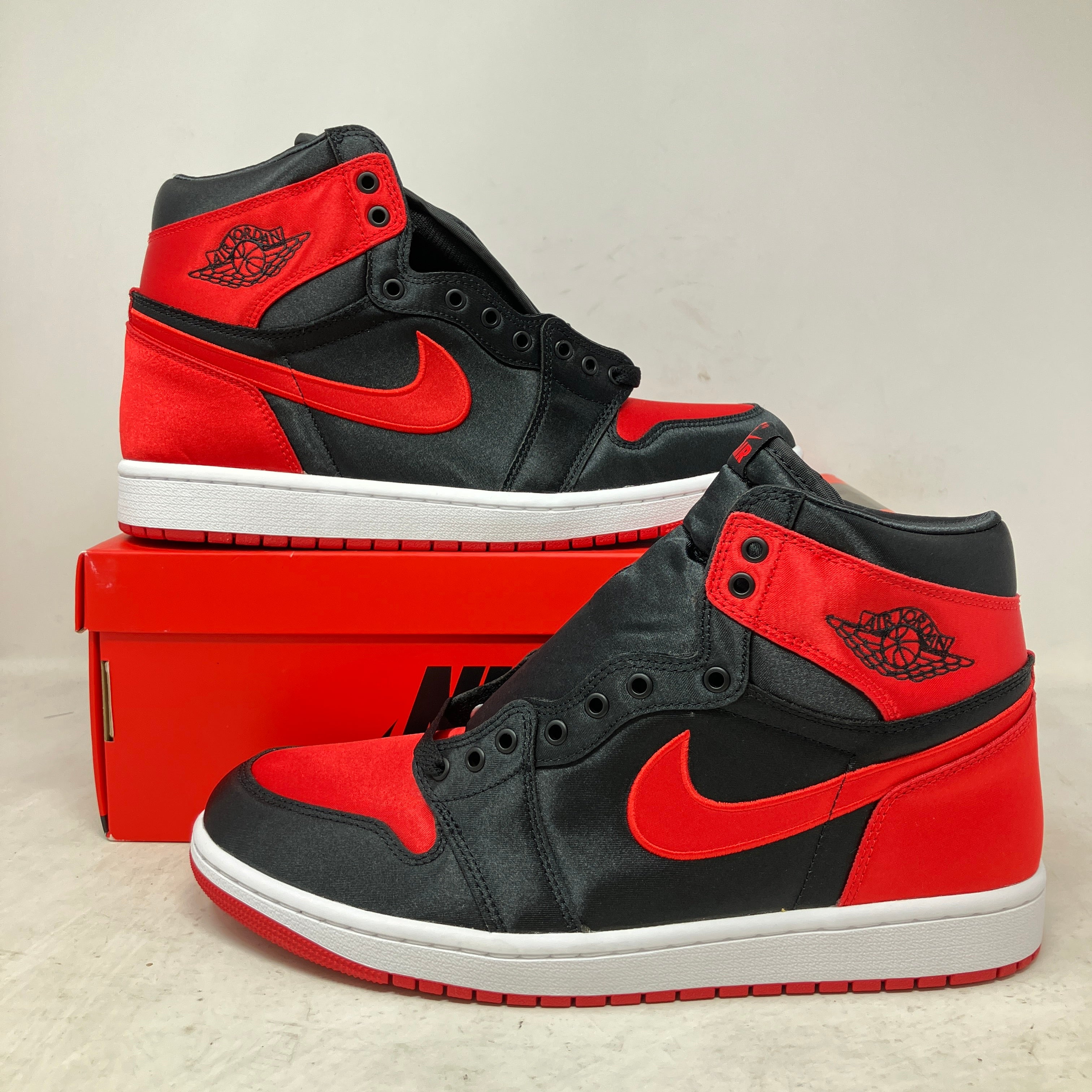 Jordan 1 Retro High OG Satin Bred (Women's)