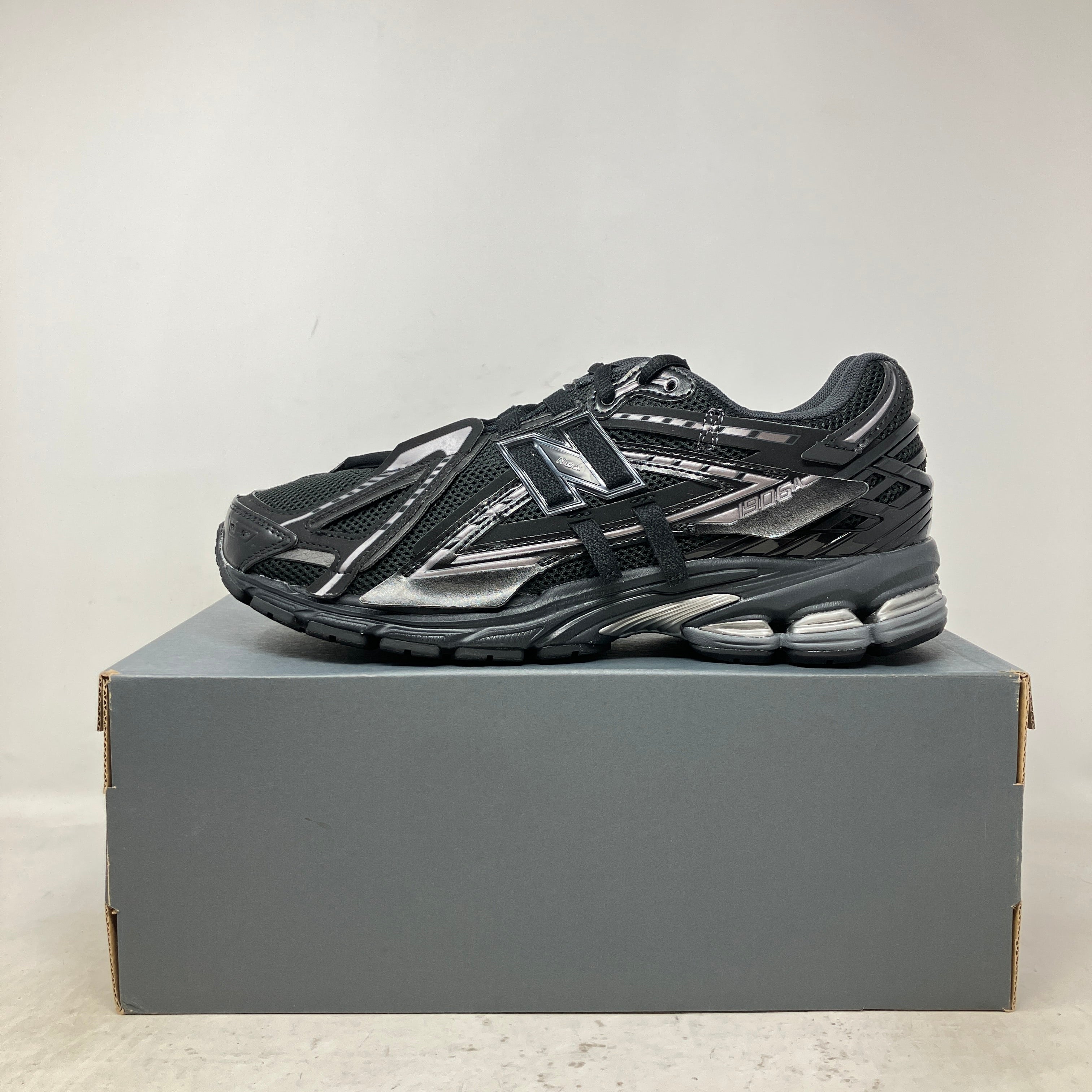 New Balance 1906A Black