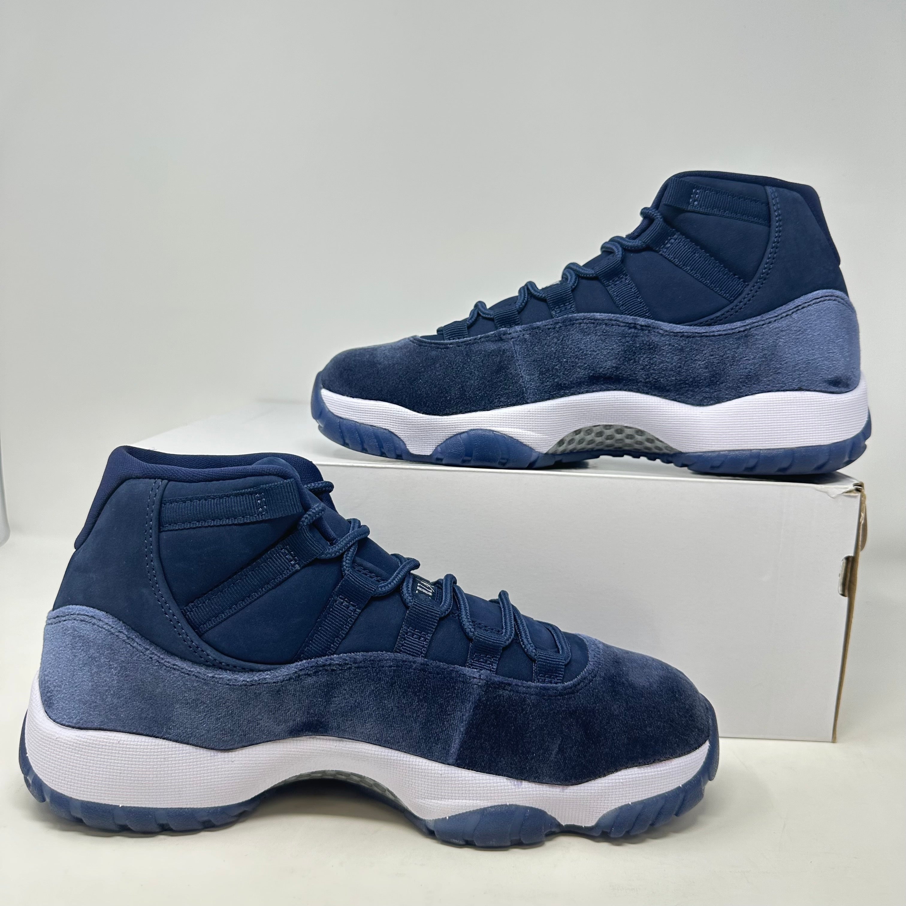 Jordan 11 Retro Midnight Navy
