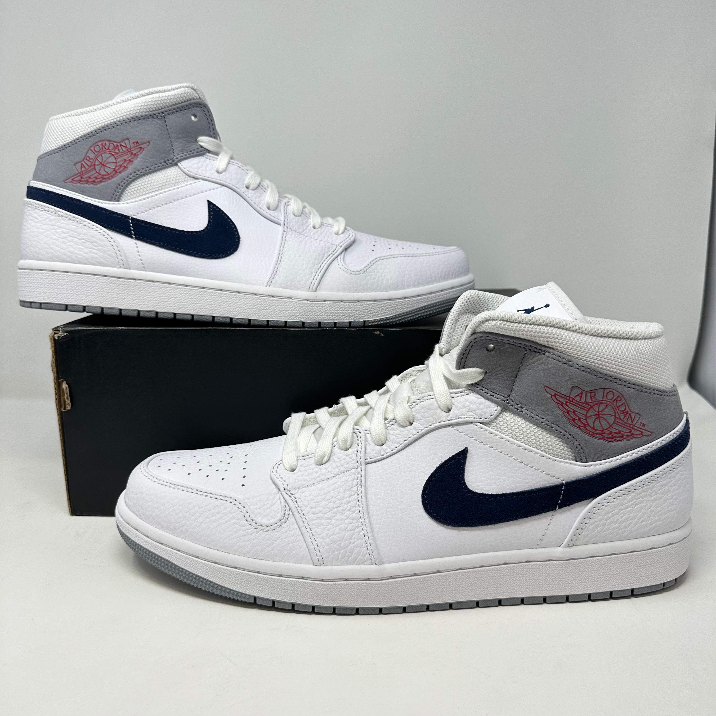 Jordan 1 Mid Paris White