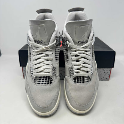 Jordan 4 Retro Frozen Moments