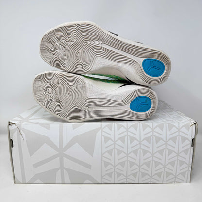 Nike Kobe 9 Elite What the Kobe sneakers, pre-owned, with box and accessories.
