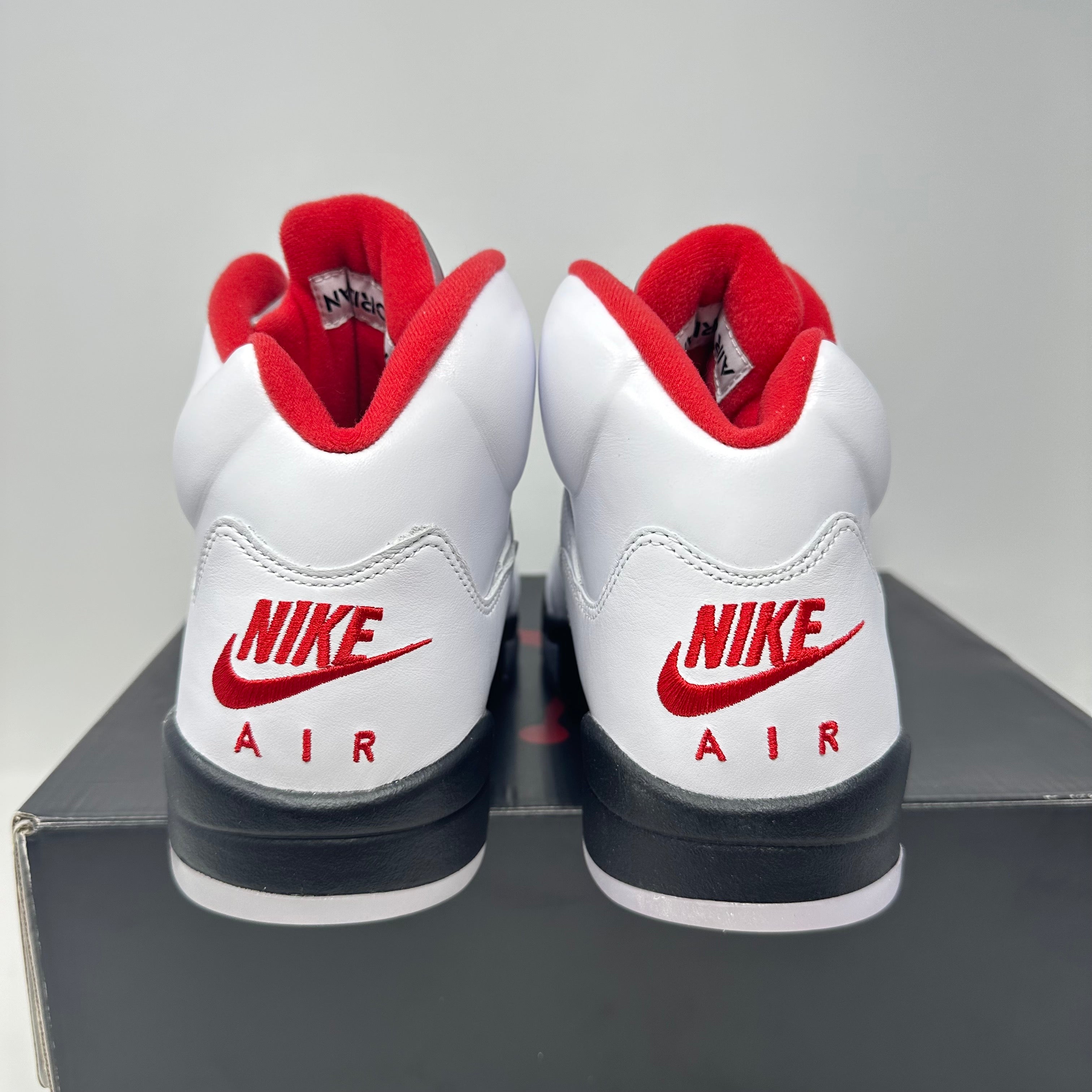 Jordan 5 Retro Fire Red Silver Tongue (2020)