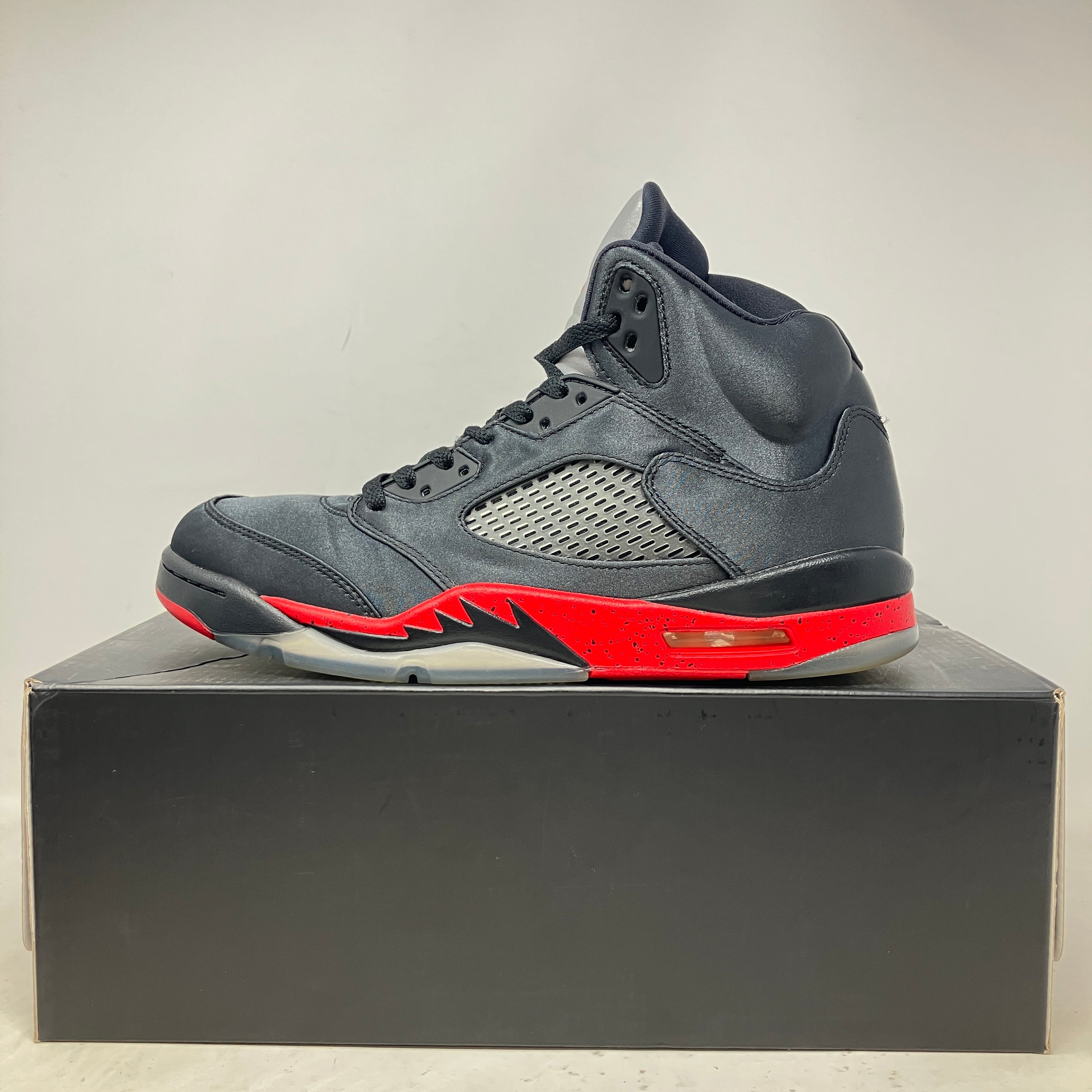 Jordan 5 Retro Satin Bred