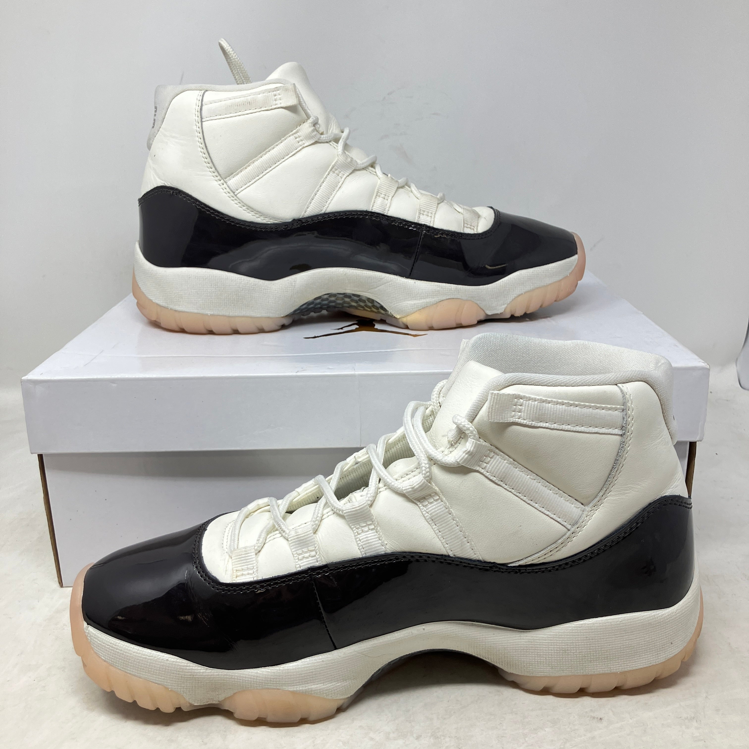 Jordan 11 Retro Neapolitan (Women's)