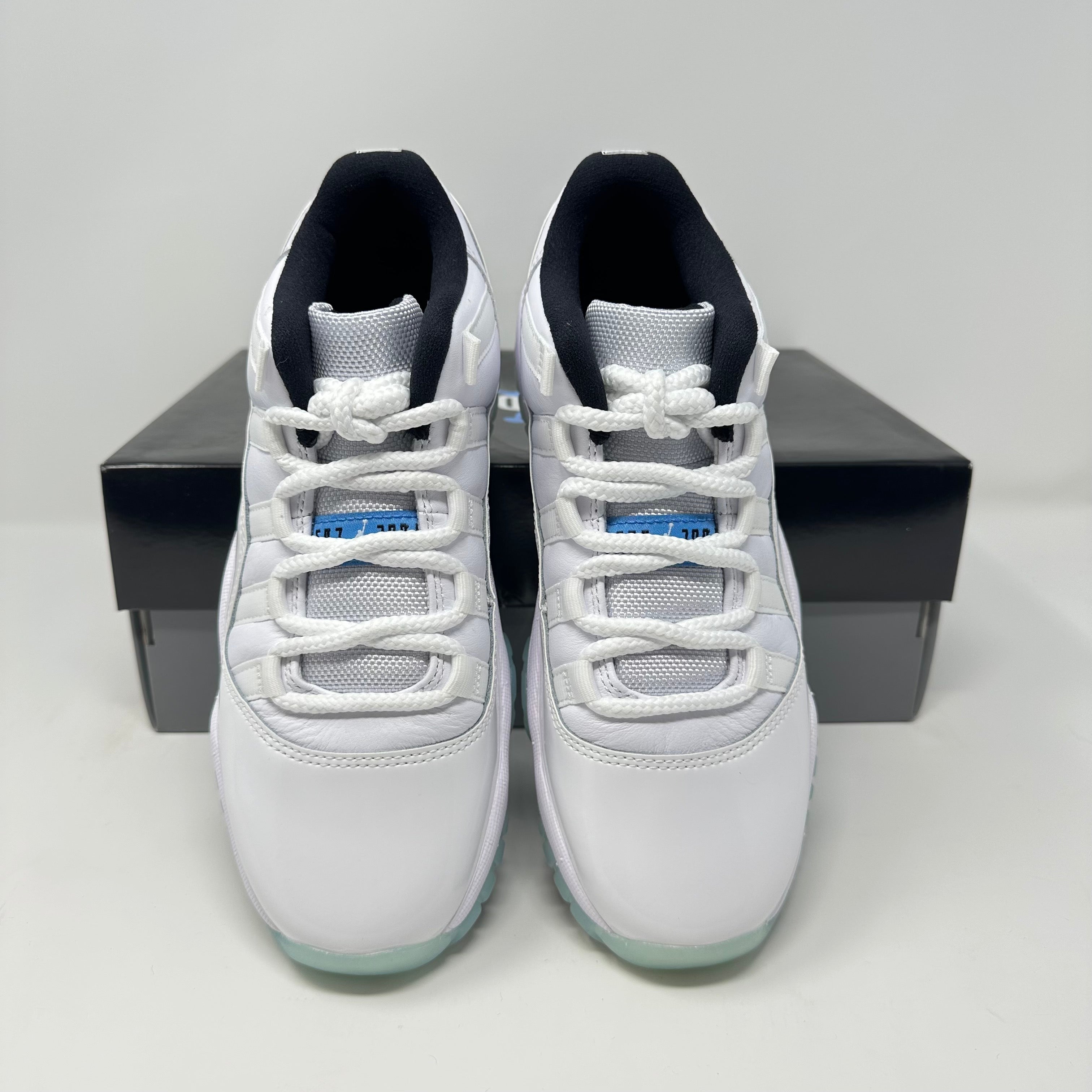 Jordan 11 Retro Low Legend Blue