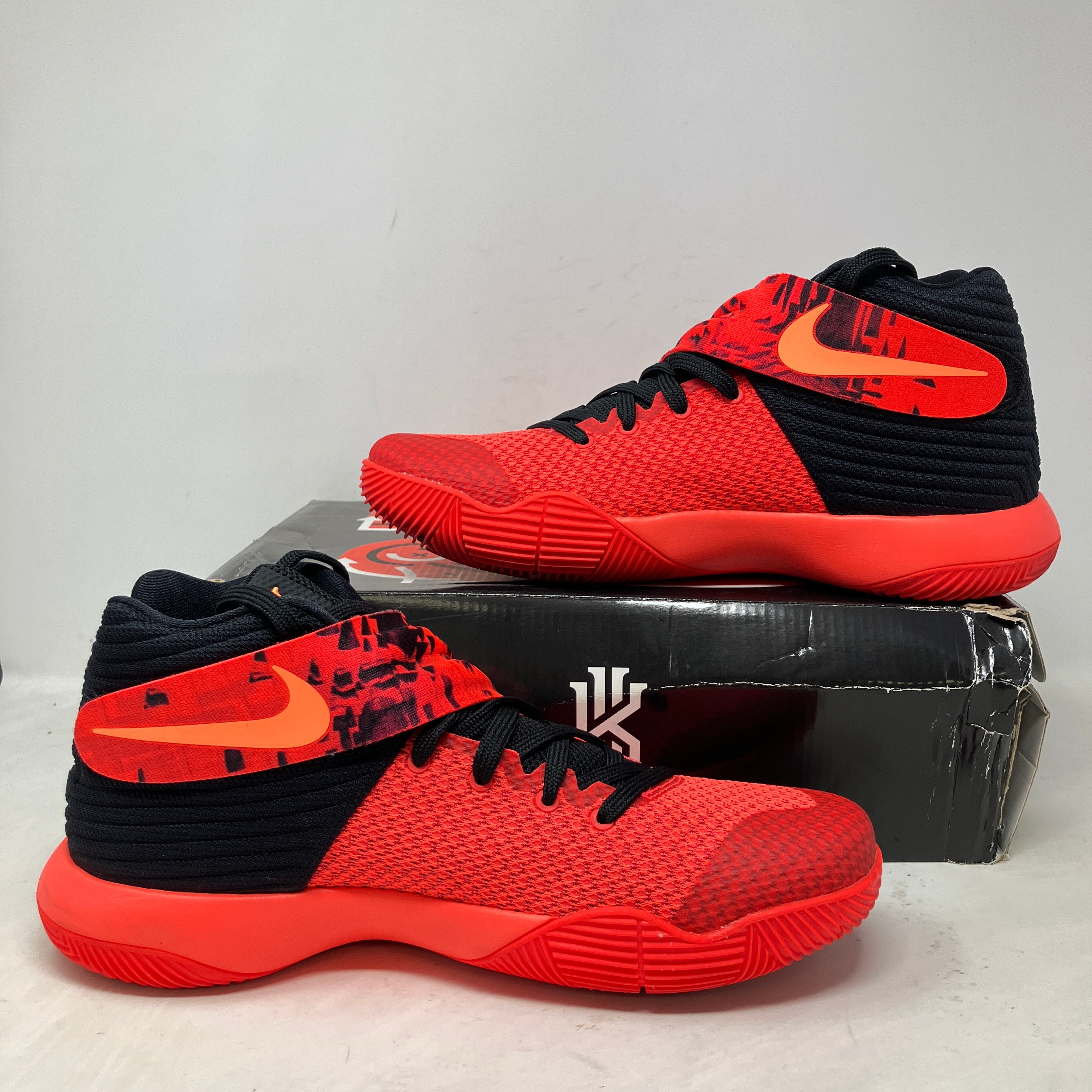 Nike Kyrie 2 Inferno