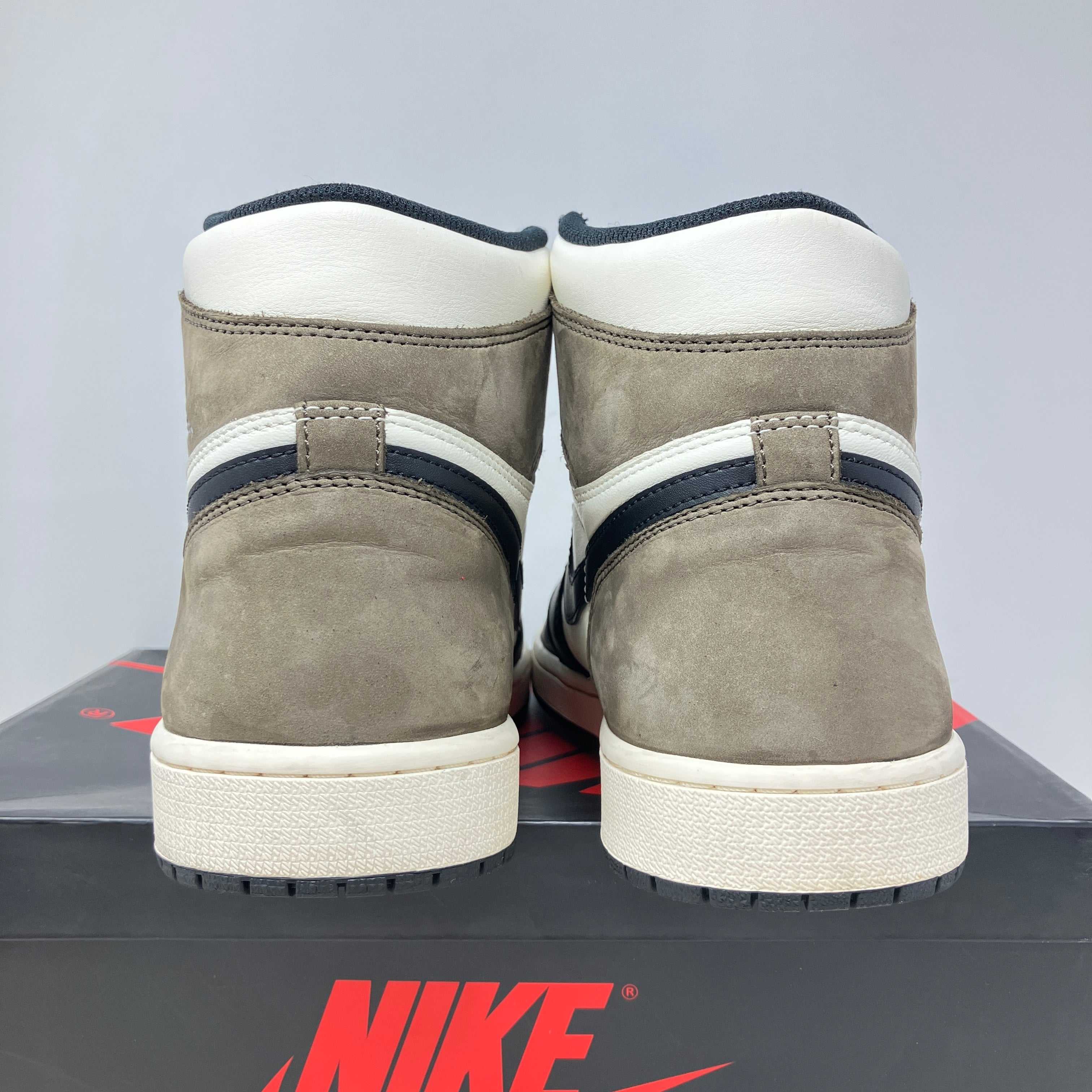 Jordan 1 Retro High Dark Mocha