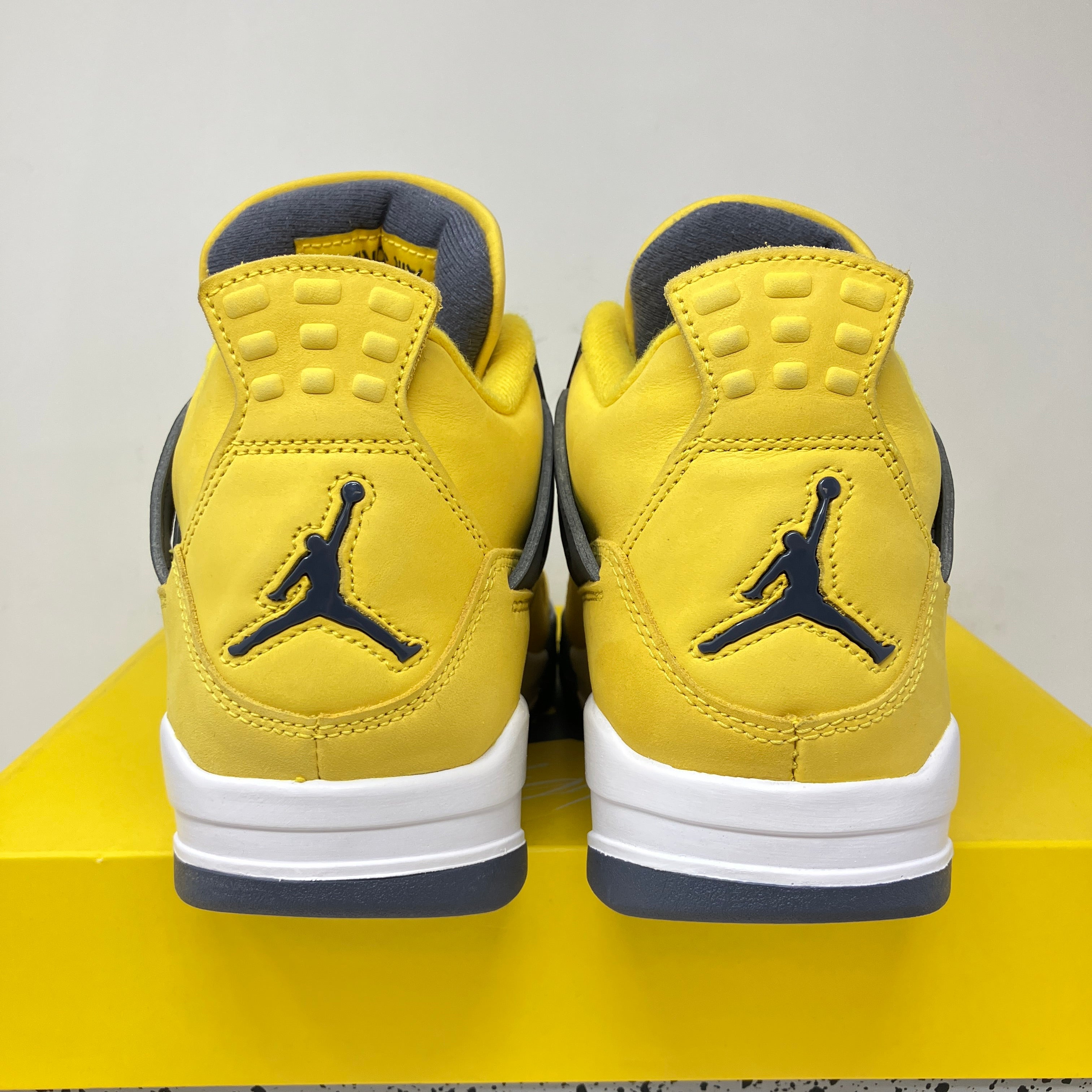 Jordan 4 Retro Lightning (2021)
