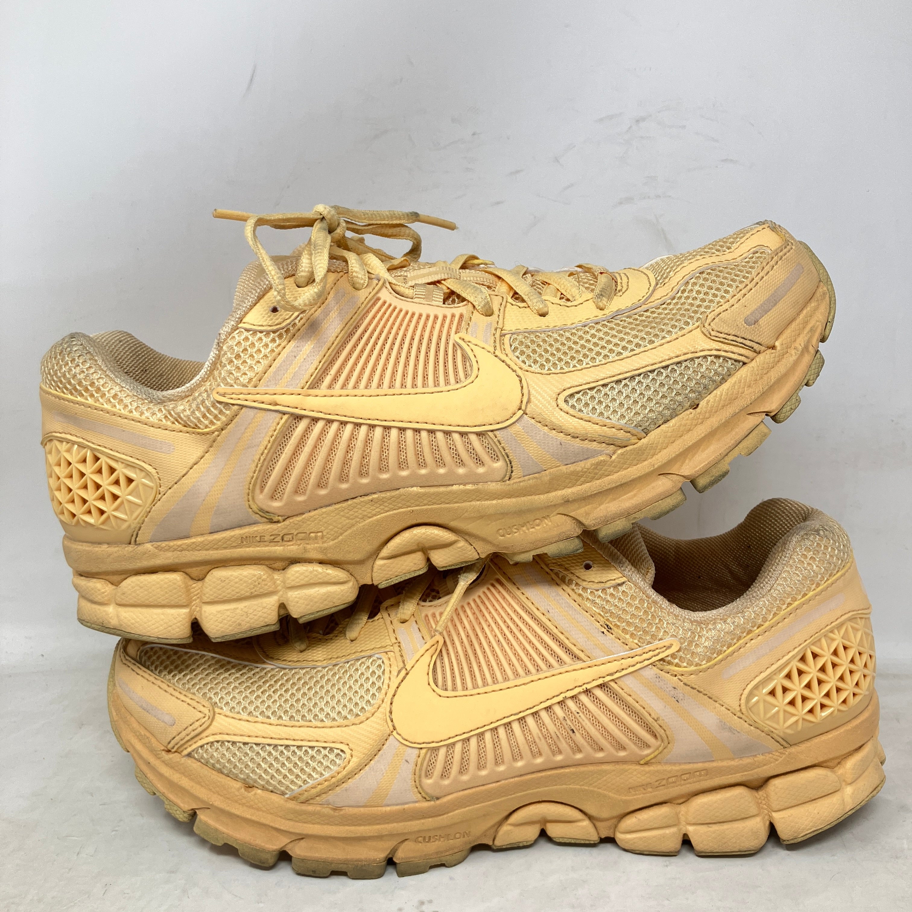 Nike Zoom Vomero 5 Celestial Gold
