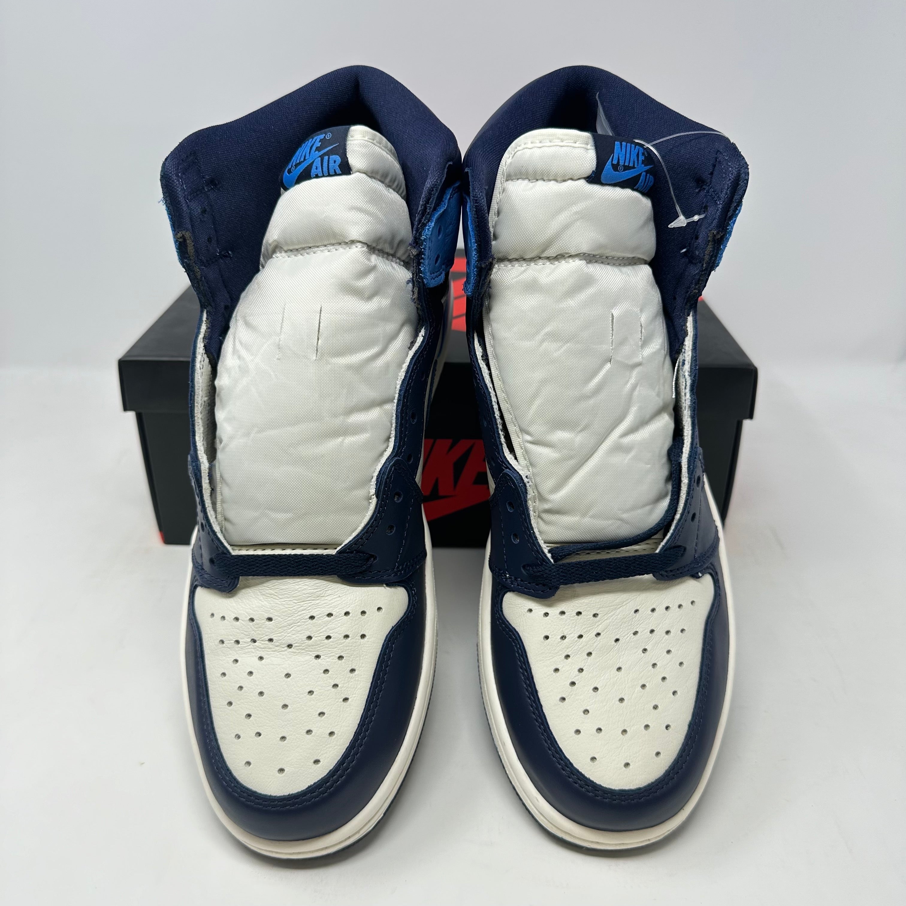 Jordan 1 Retro High Obsidian