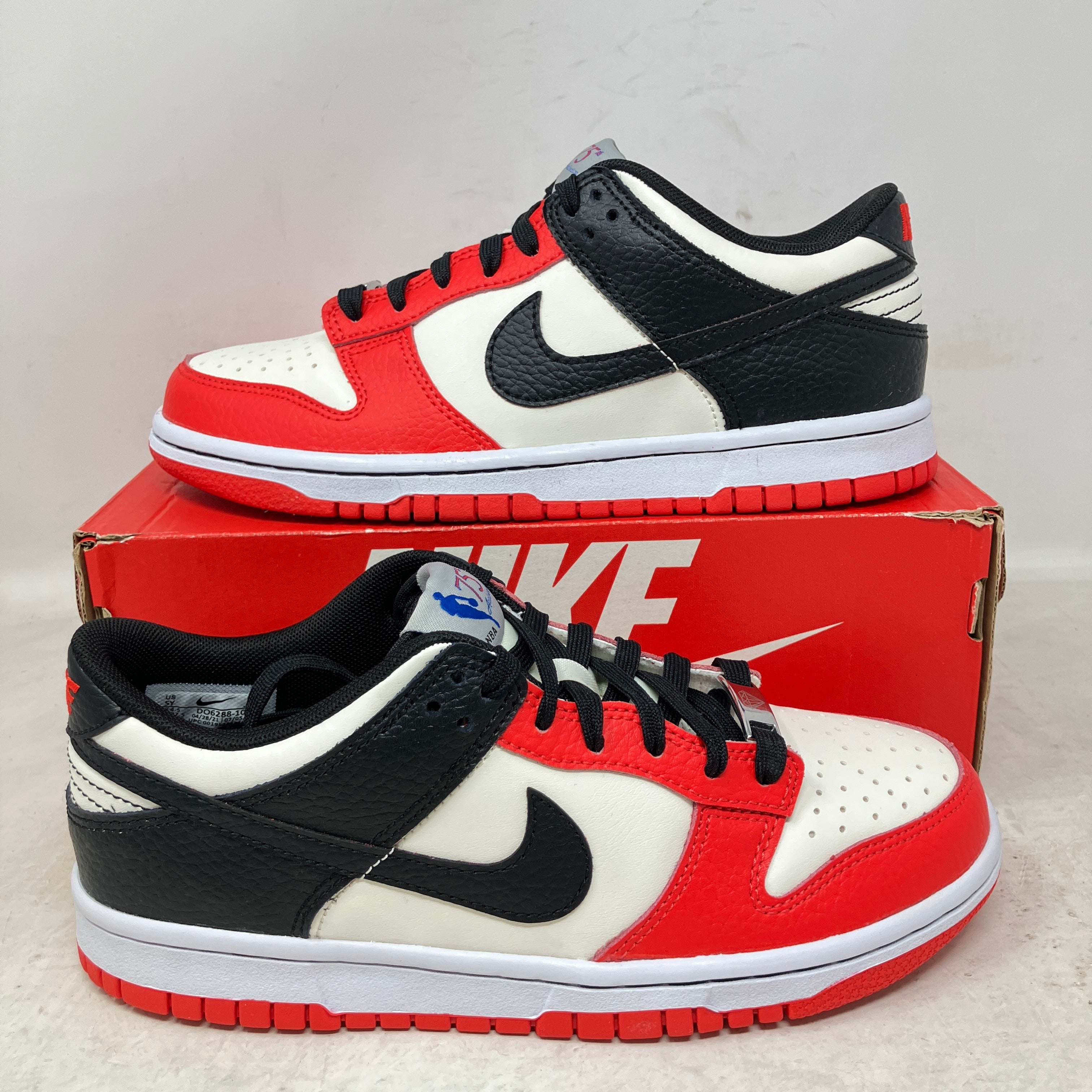 Nike Dunk Low EMB NBA 75th Anniversary Chicago (GS)