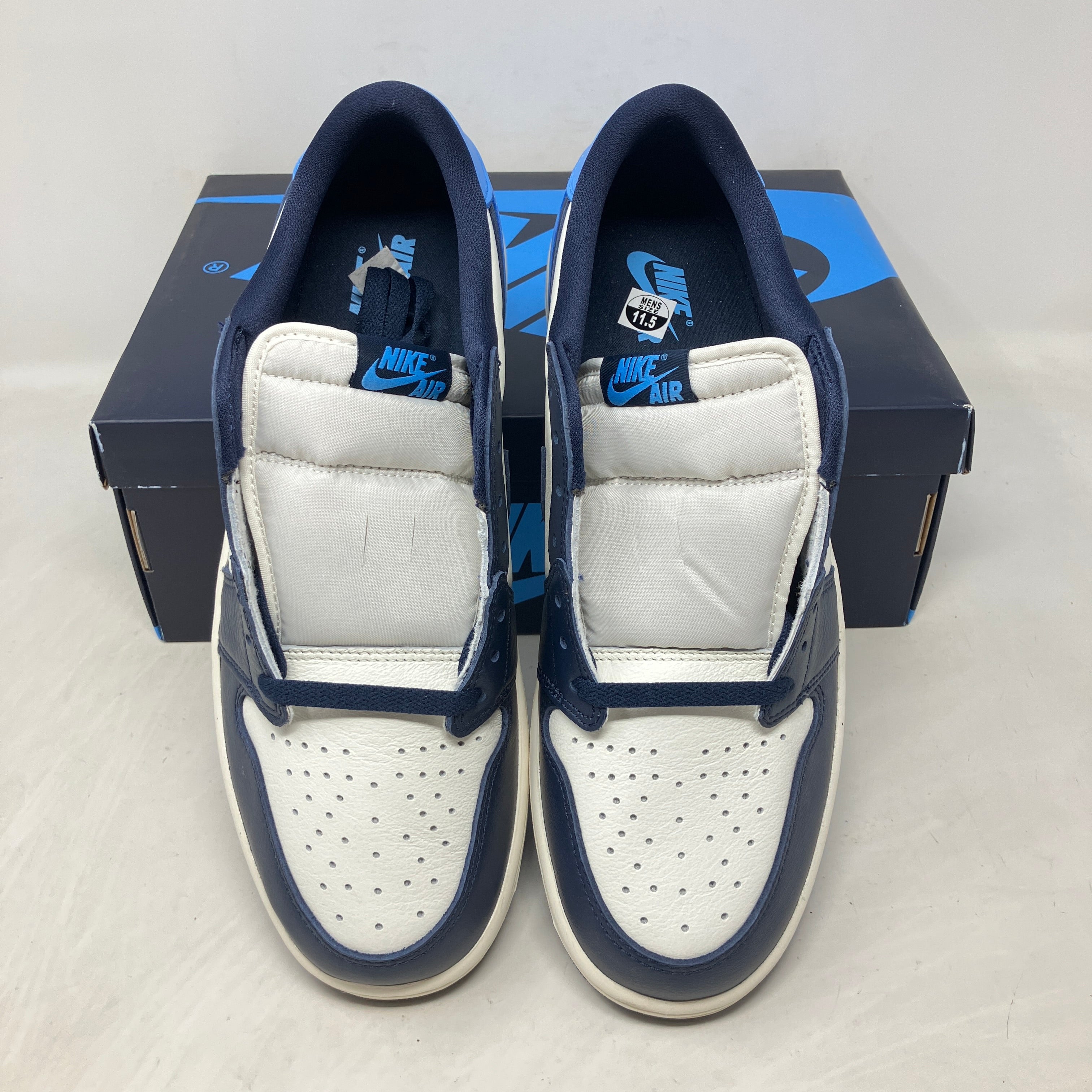 Jordan 1 Low OG Obsidian UNC
