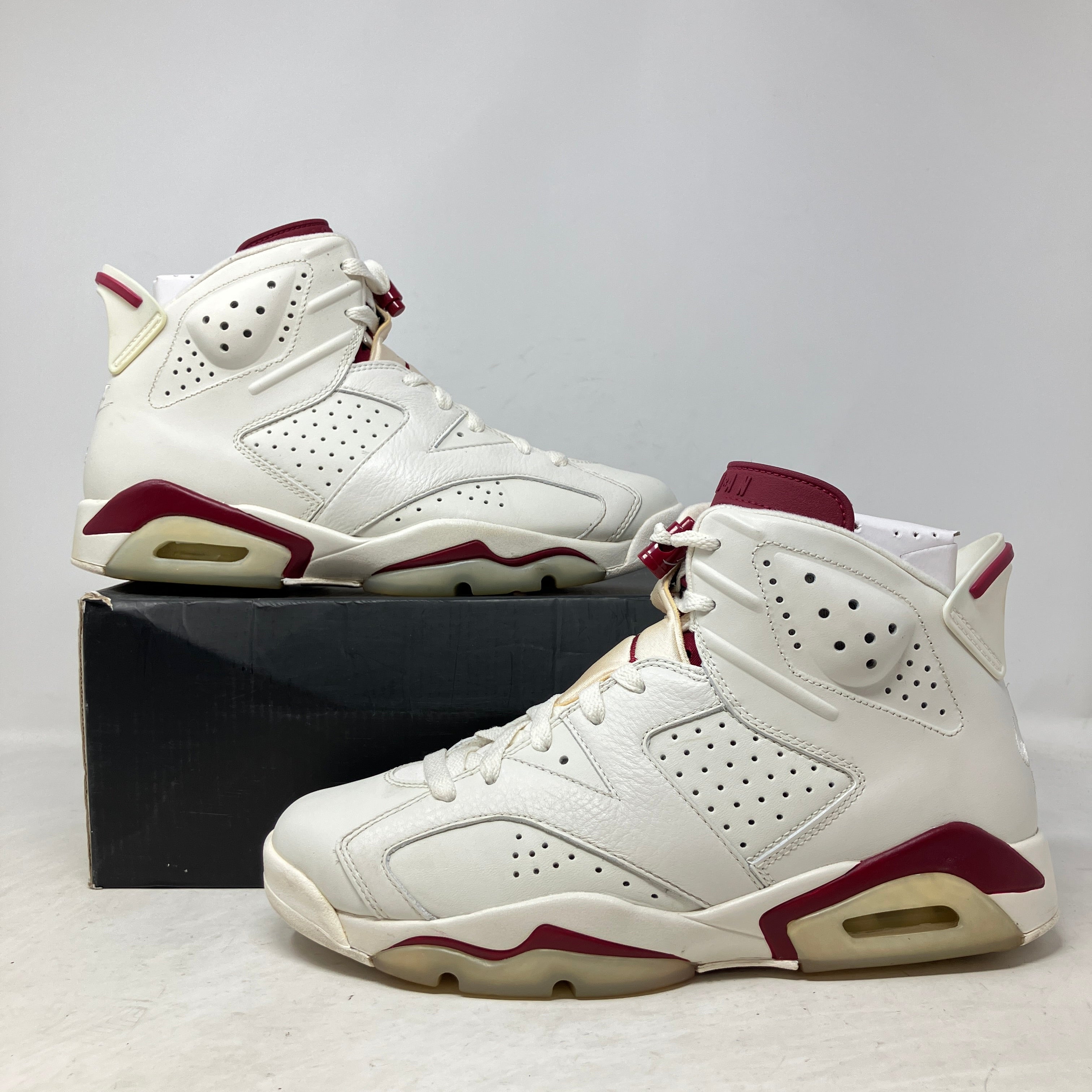 Jordan 6 Retro Maroon (2015)