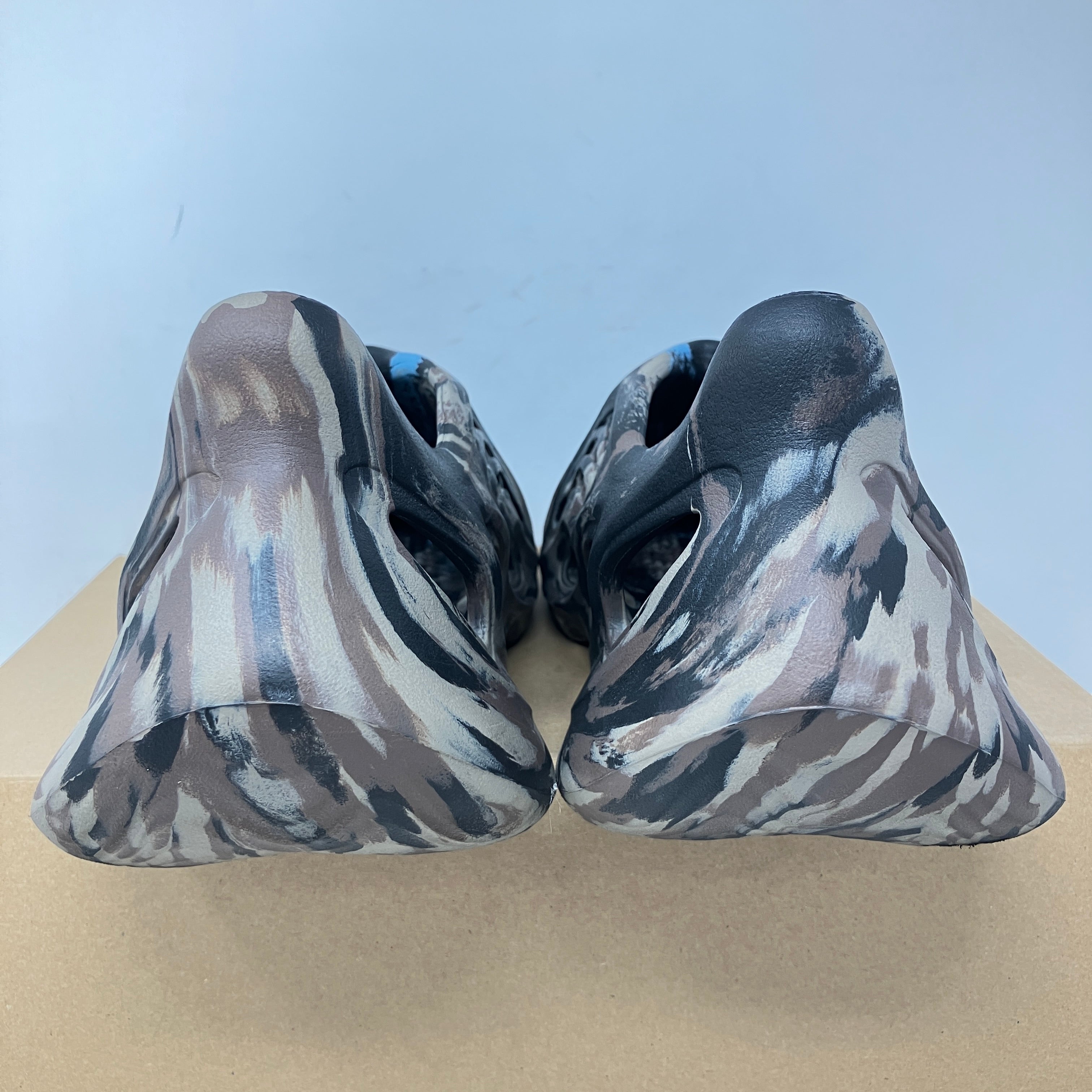 adidas Yeezy Foam RNR MX Cinder