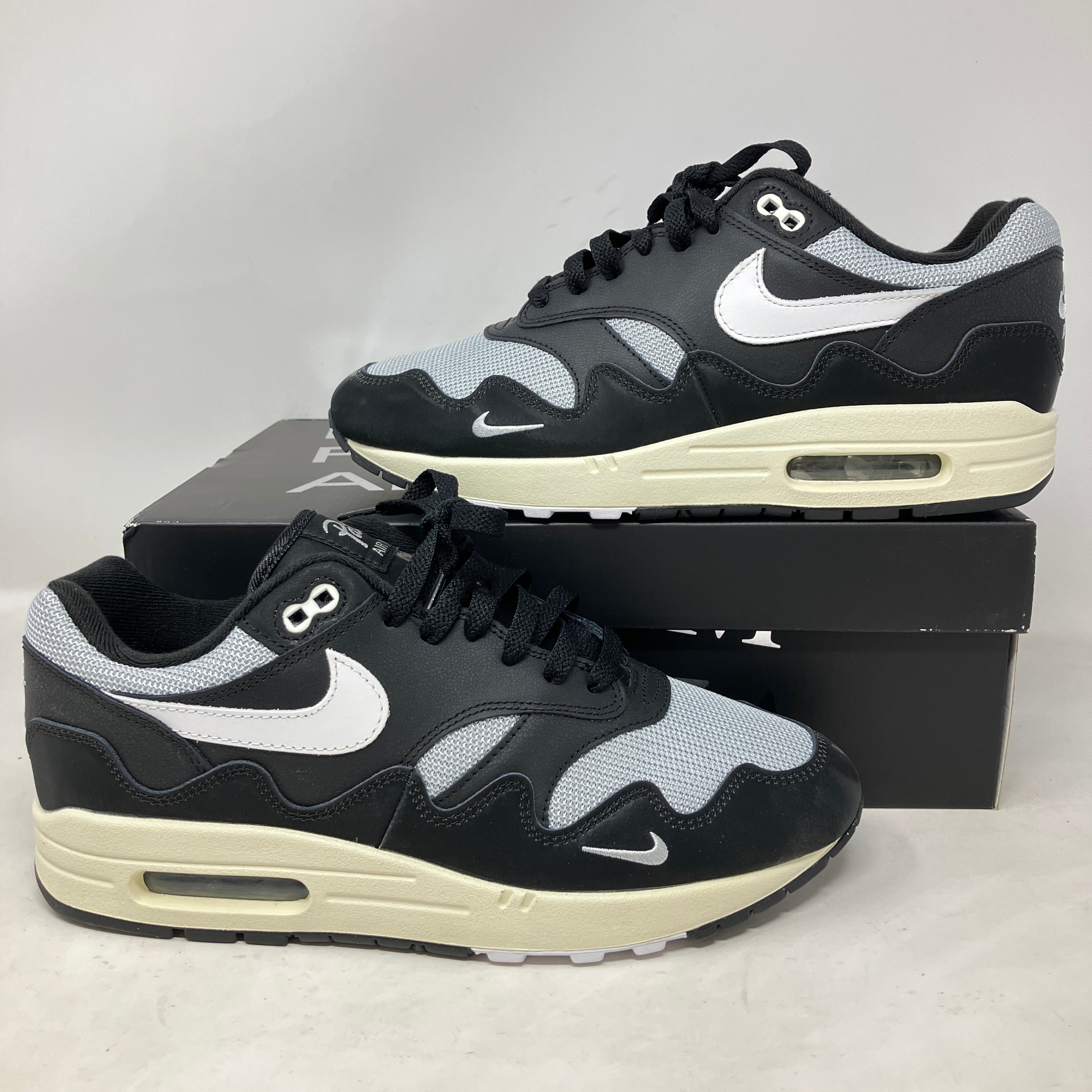 Nike Air Max 1 Patta Waves Black (with Bracelet)