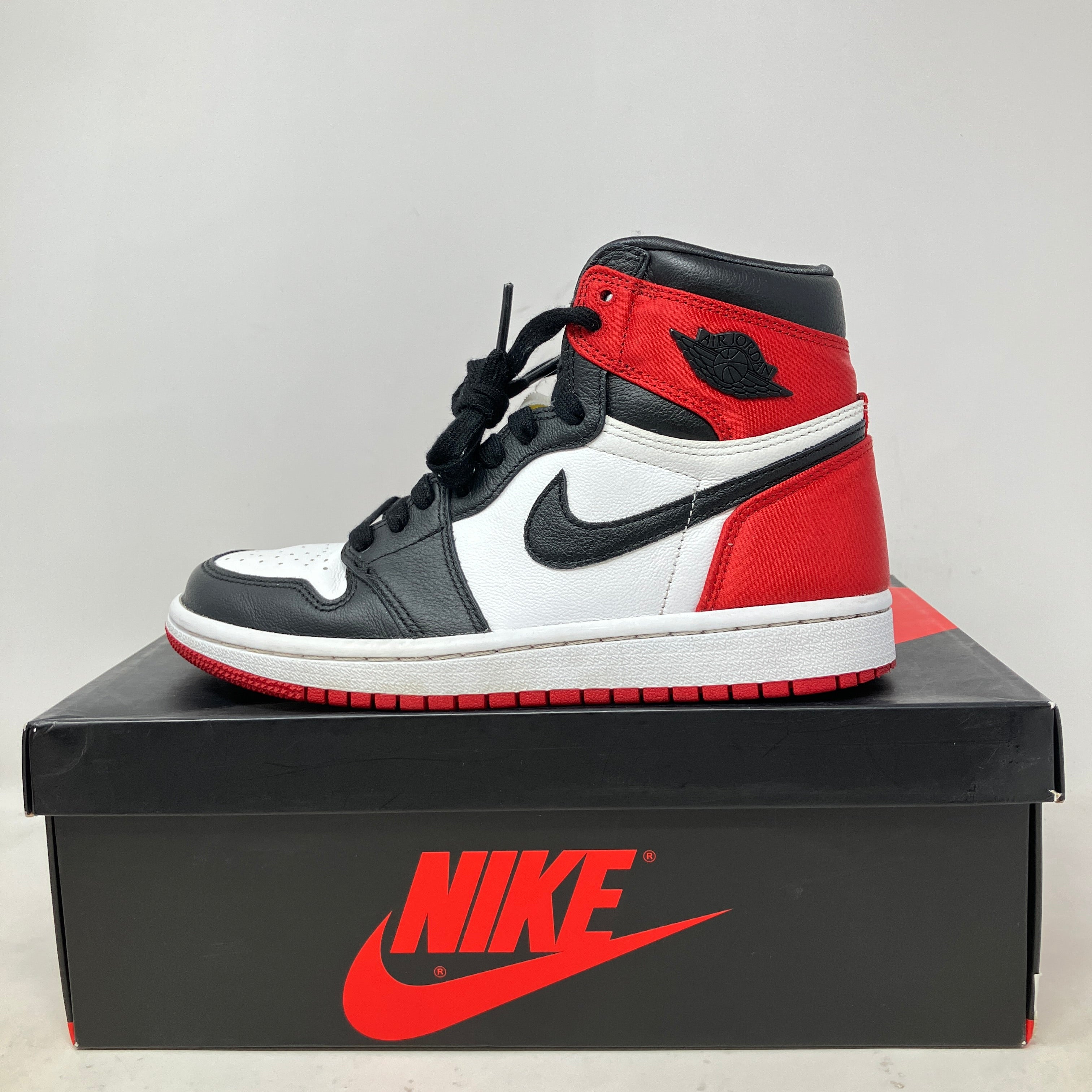 Jordan 1 Retro High Satin Black Toe (Women's)
