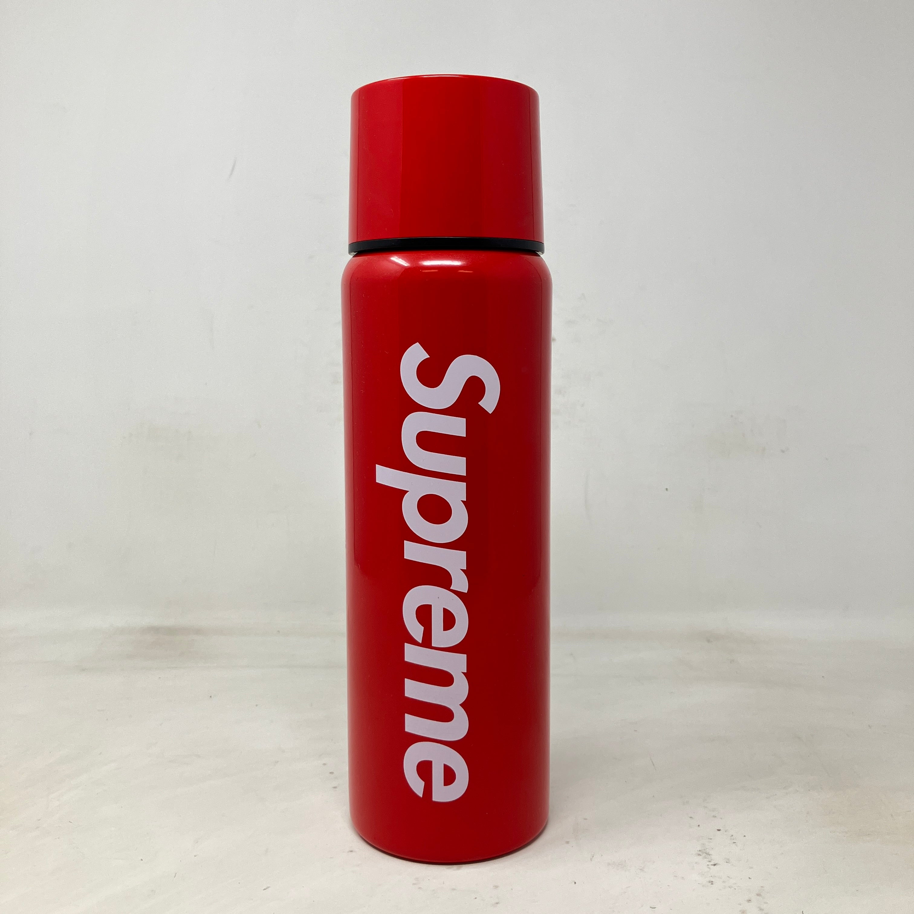 Supreme SIGG Vacuum Insulated 0.75L Bottle Red