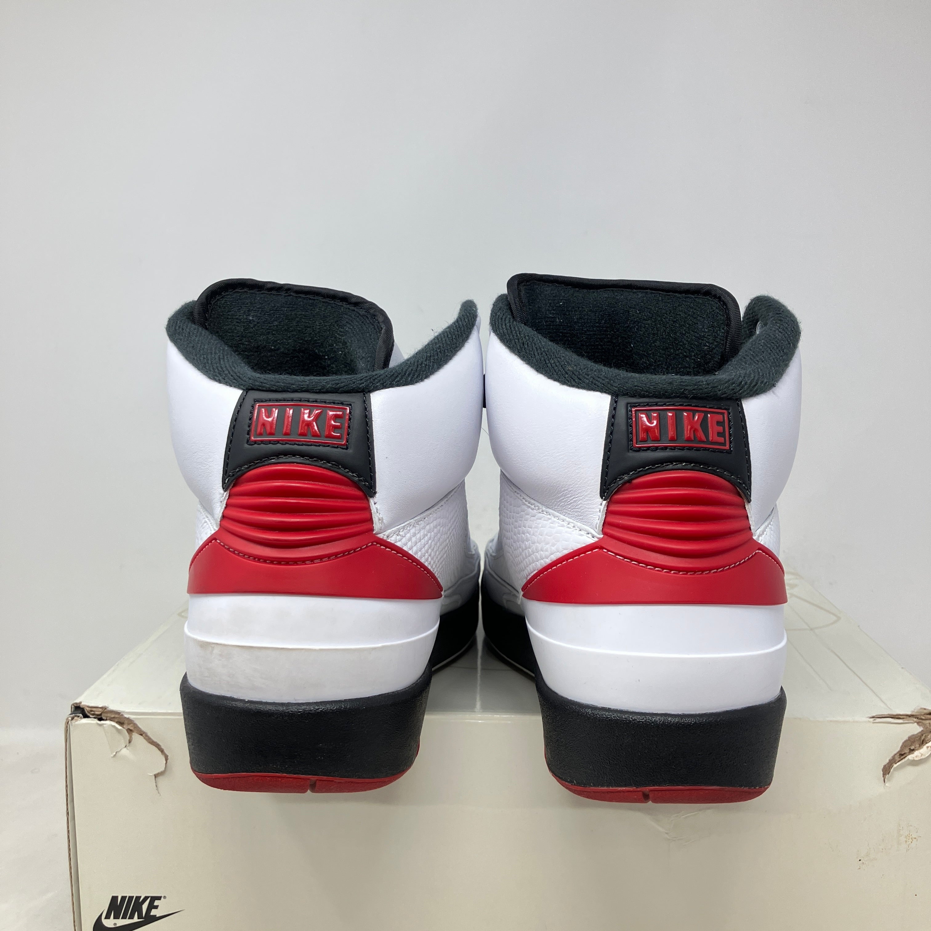 Jordan 2 Retro OG Chicago (2022)