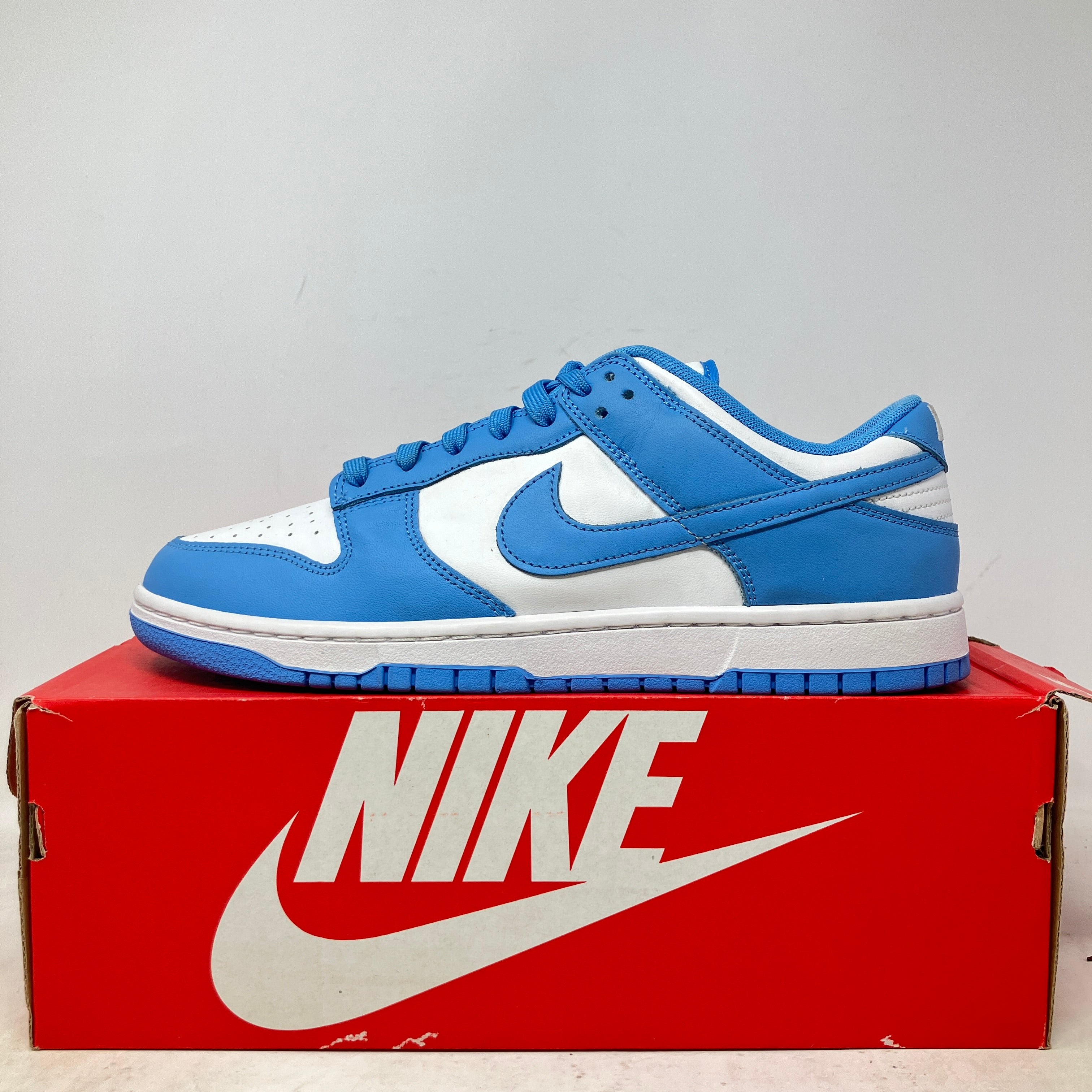 Nike Dunk Low UNC (2021)