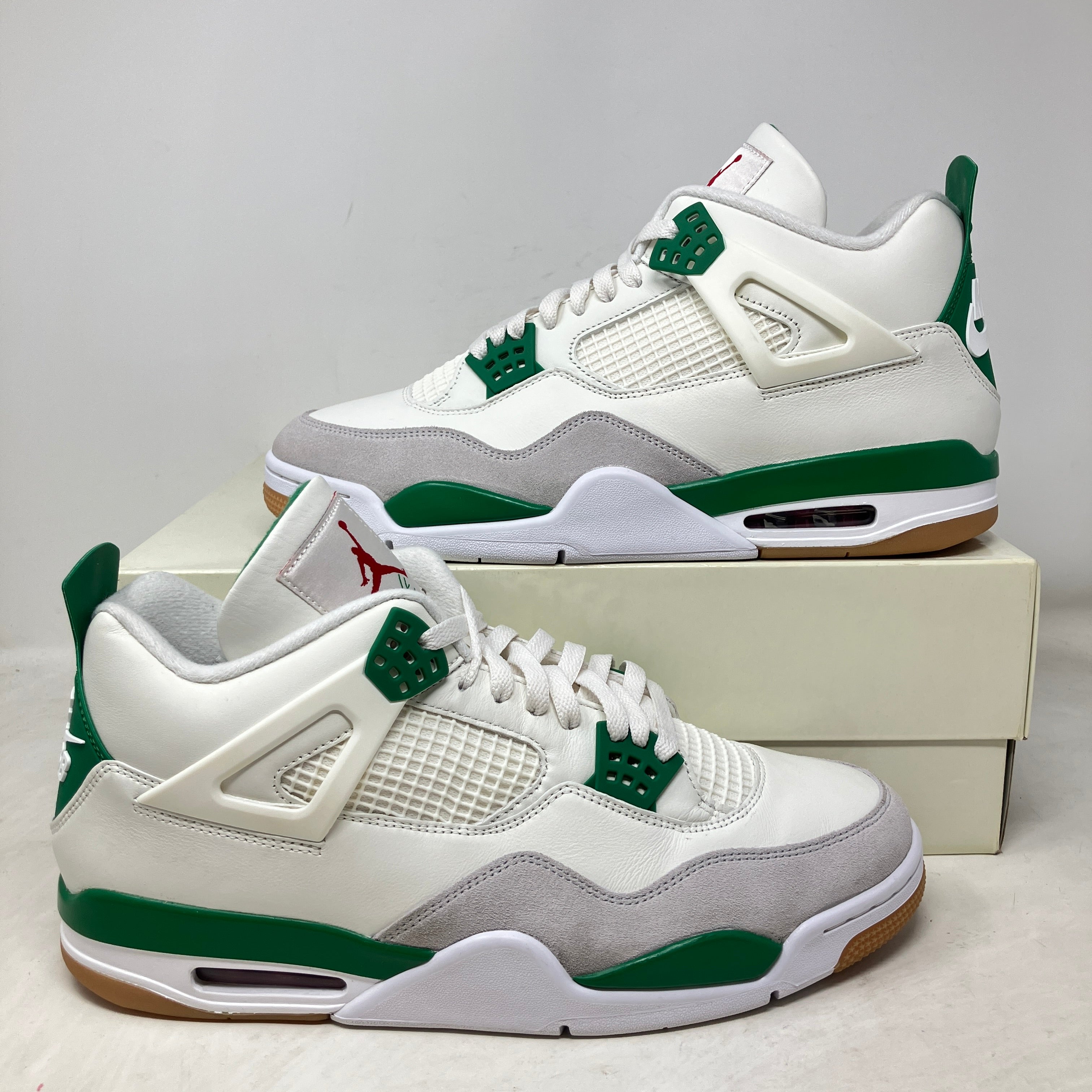 Jordan 4 Retro SB Pine Green