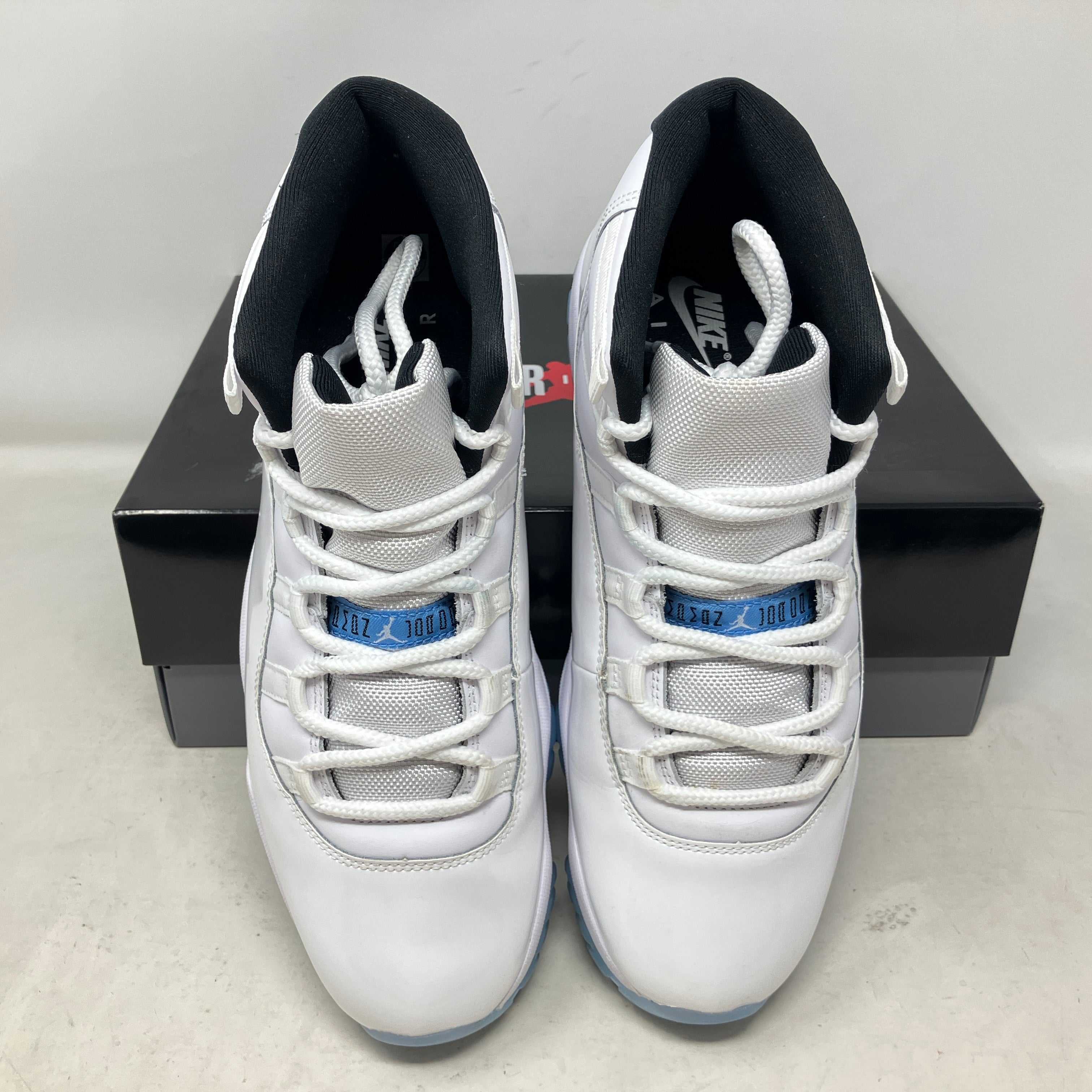 Jordan 11 Retro Legend Blue (2024)