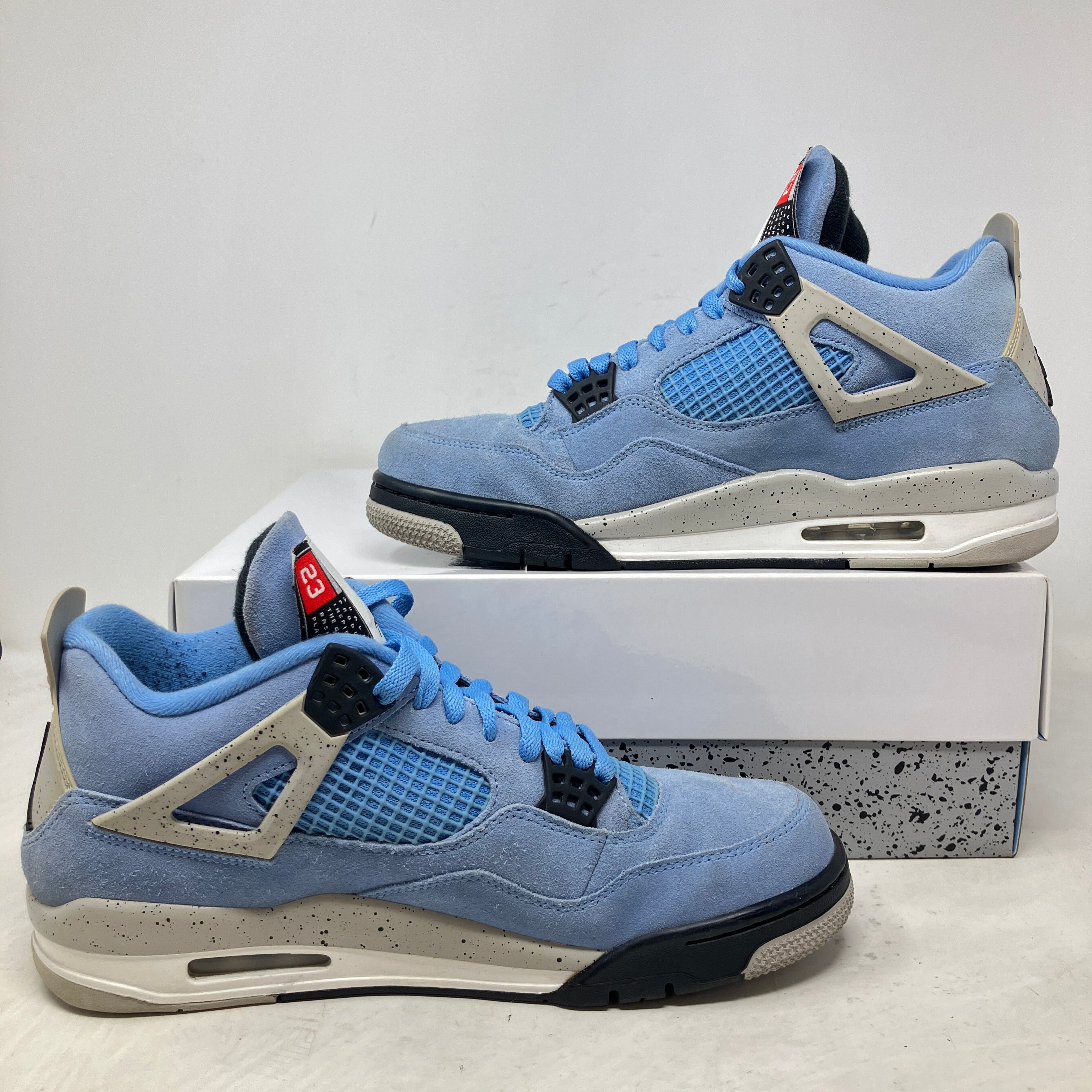 Jordan 4 Retro University Blue