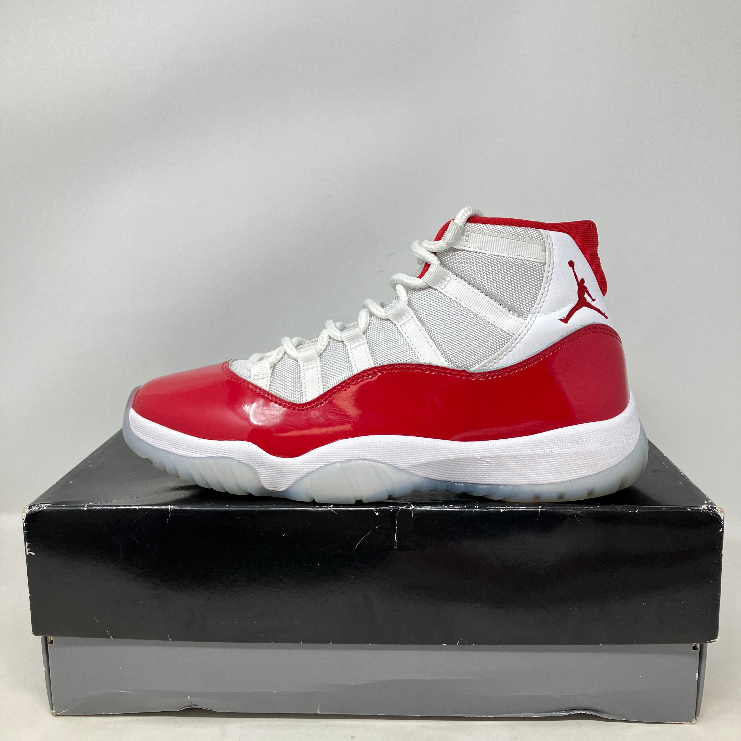 Jordan 11 Retro Cherry (2022)