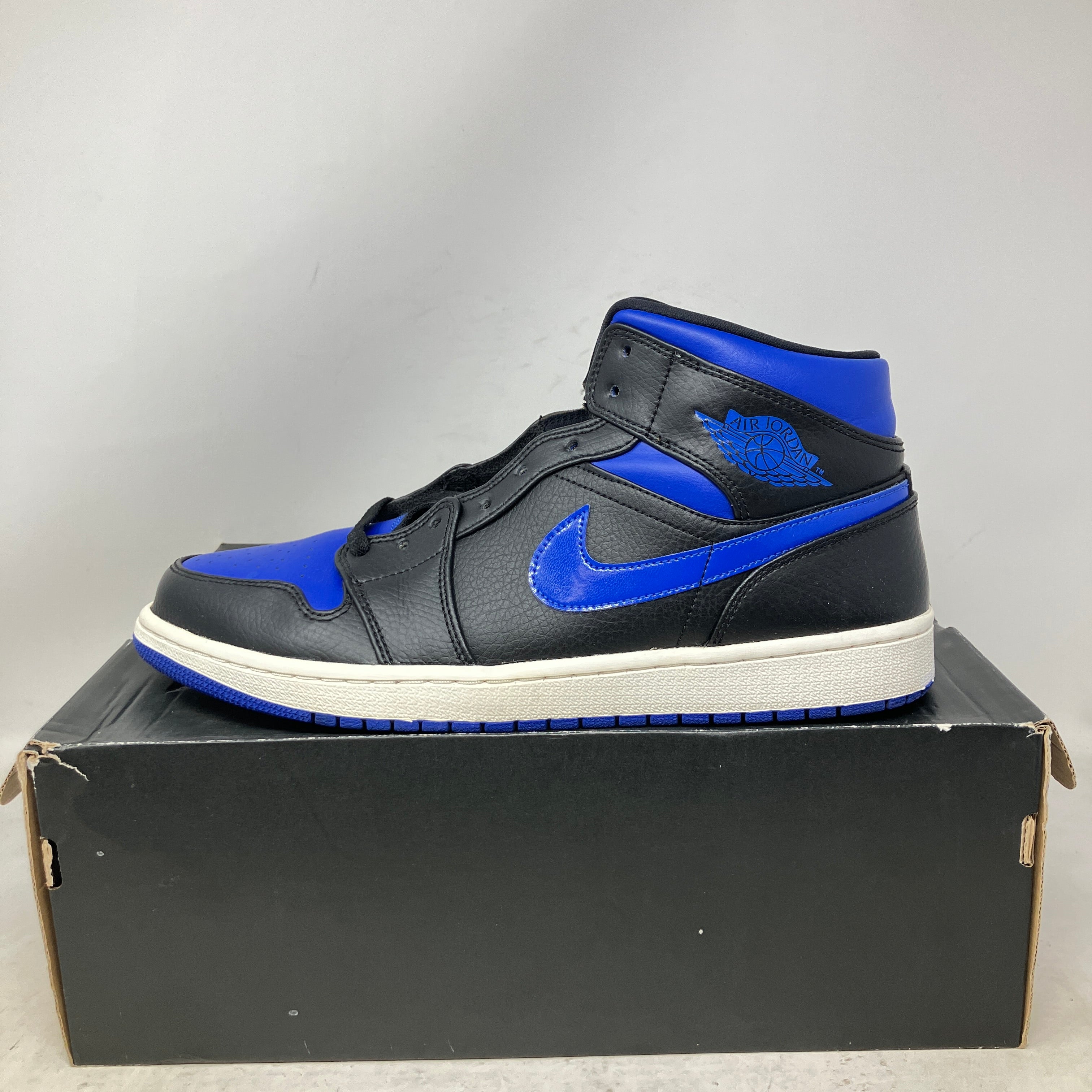 Jordan 1 Mid Royal (2020)
