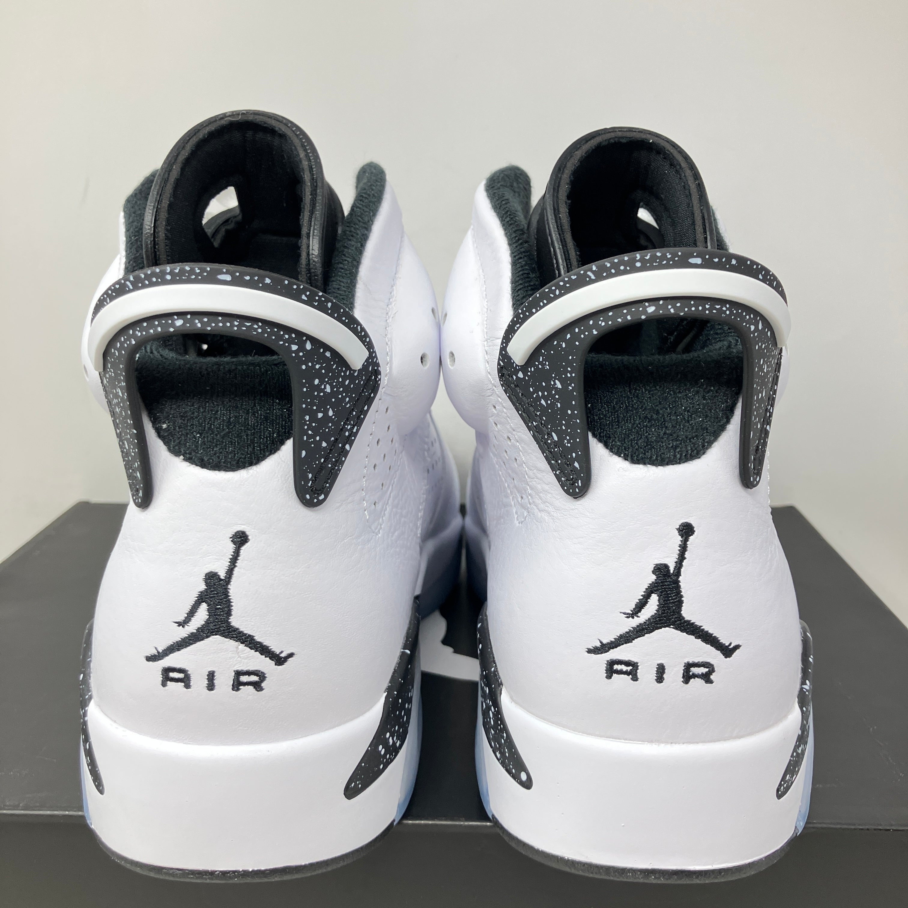 Jordan 6 Retro Reverse Oreo
