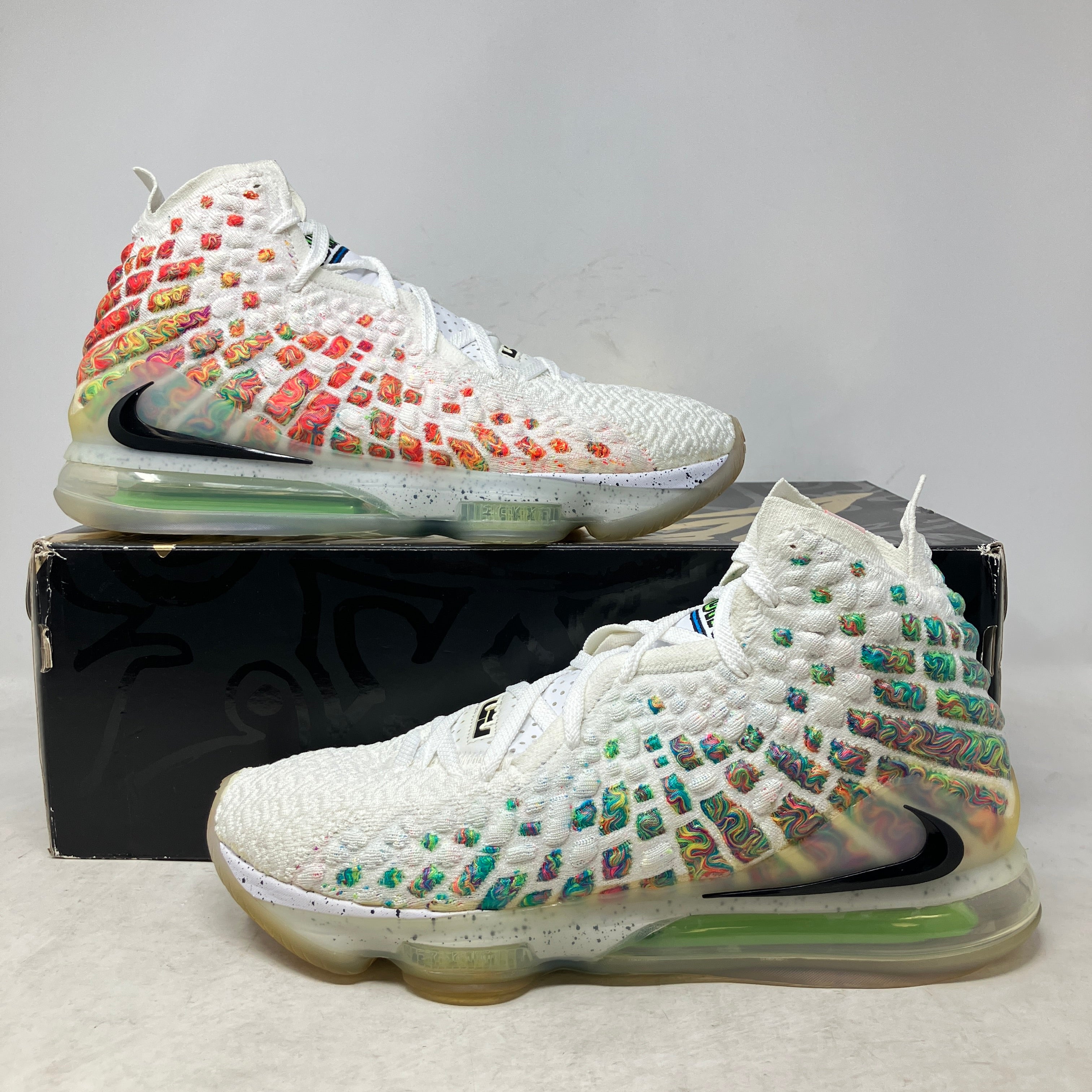 Nike LeBron 17 Air Command Force