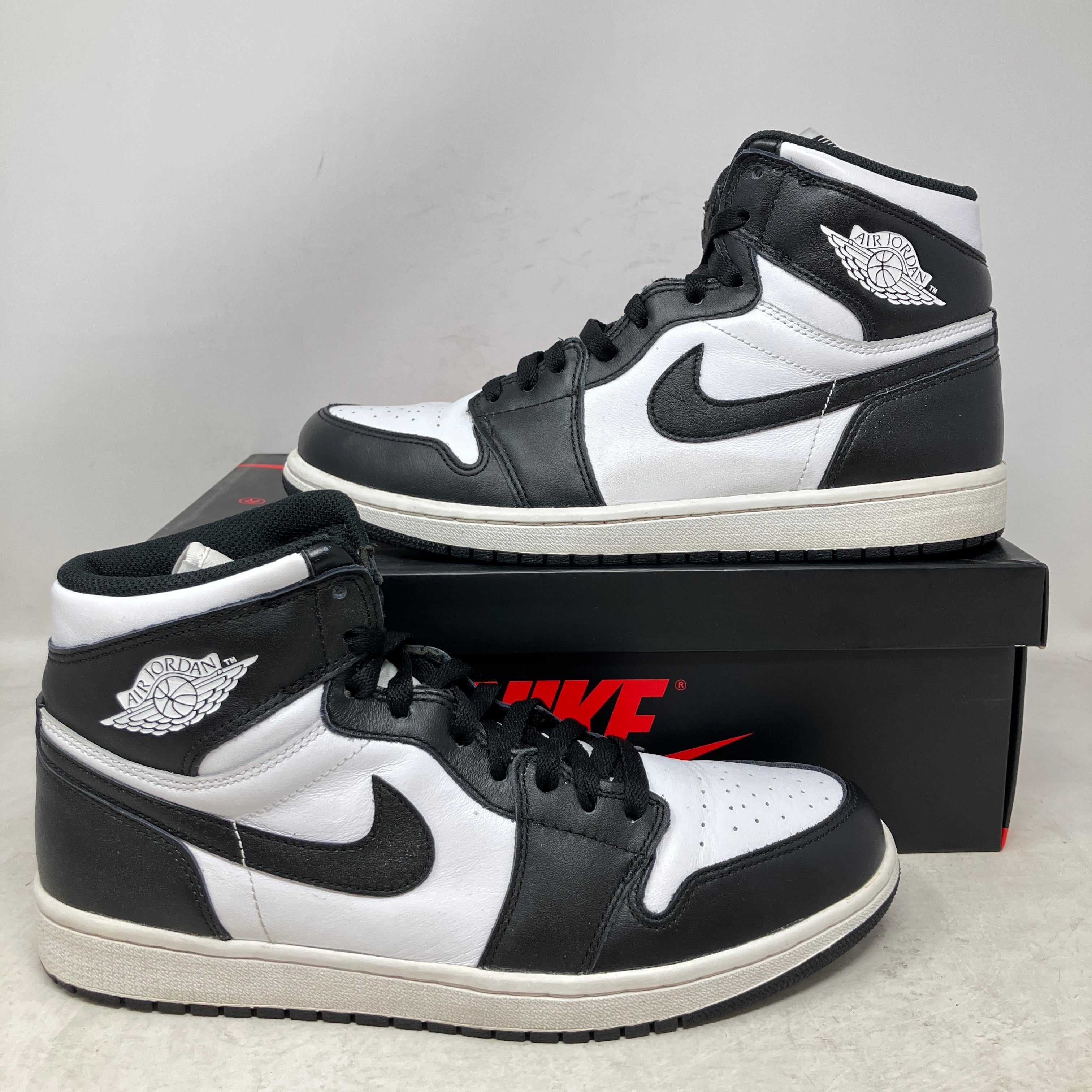 Jordan 1 Retro Black White (2014)