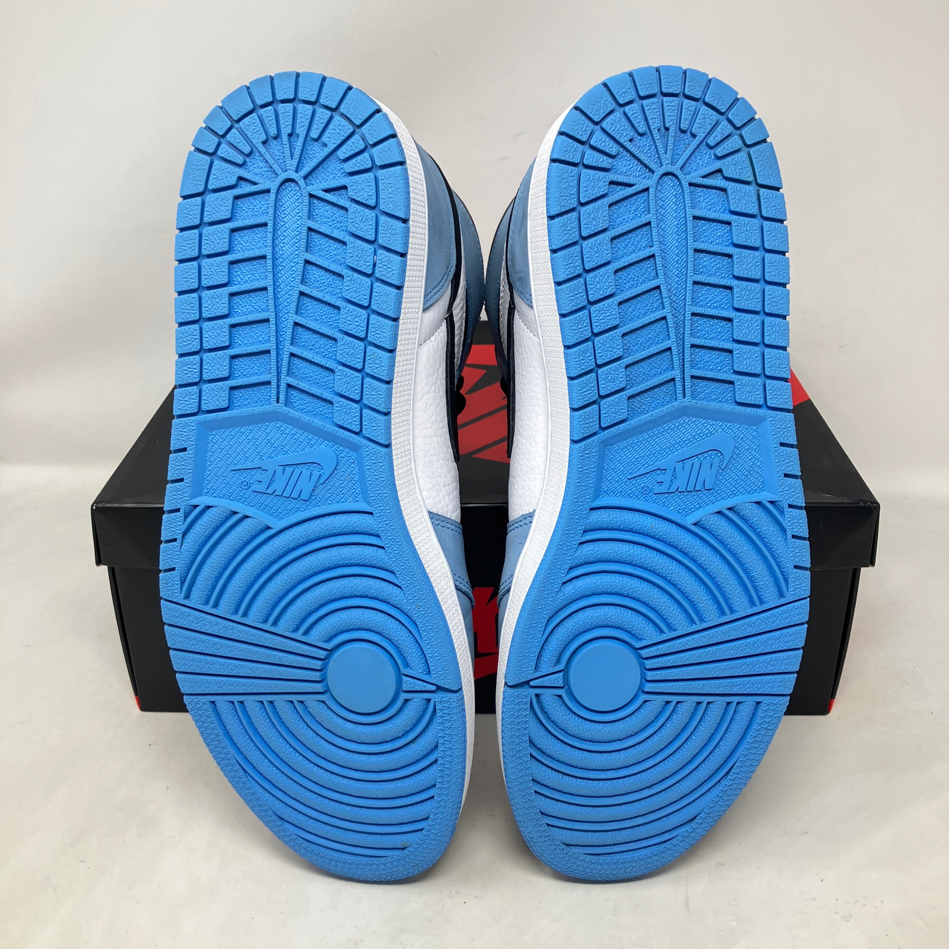 Jordan 1 Retro High OG University Blue