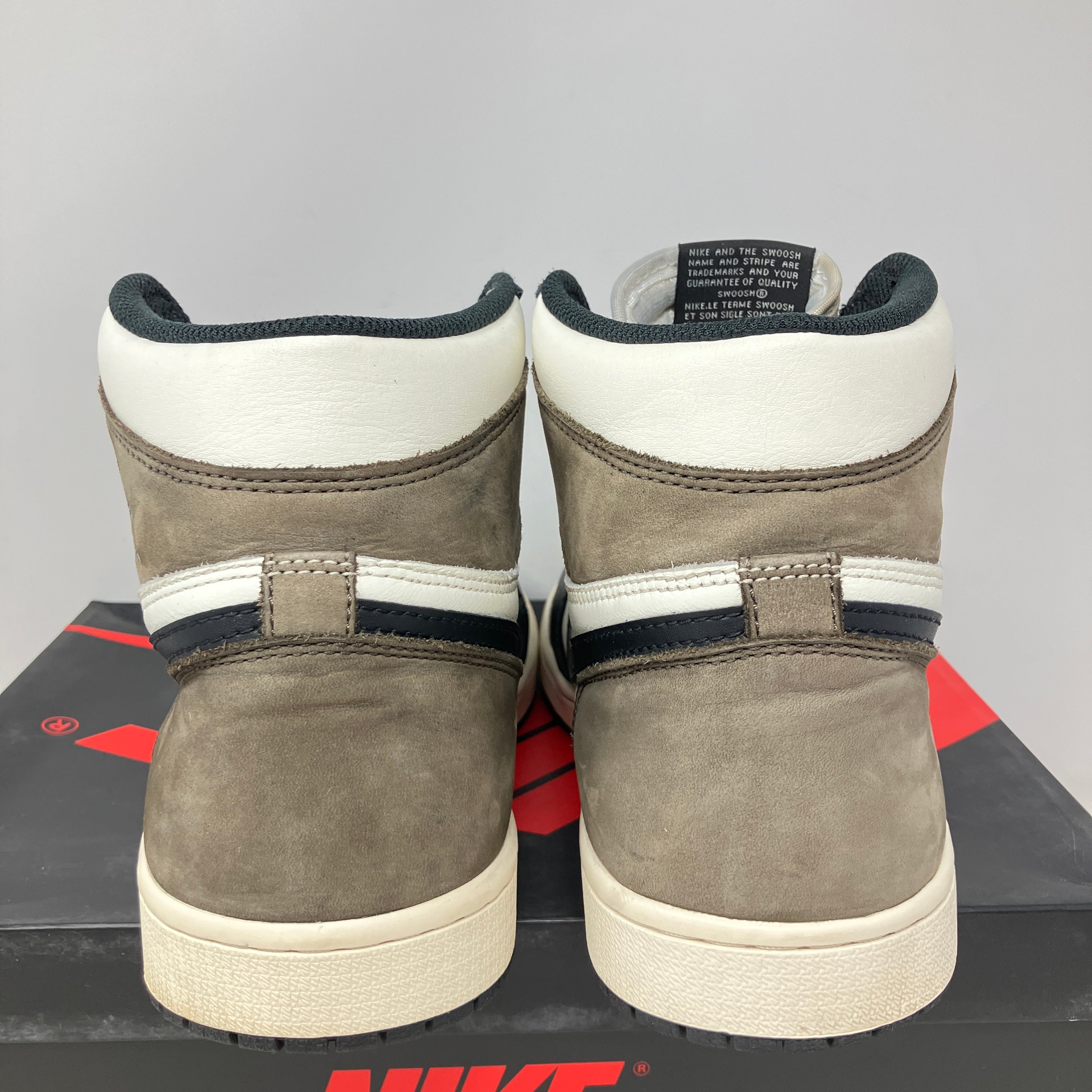 Jordan 1 Retro High Dark Mocha