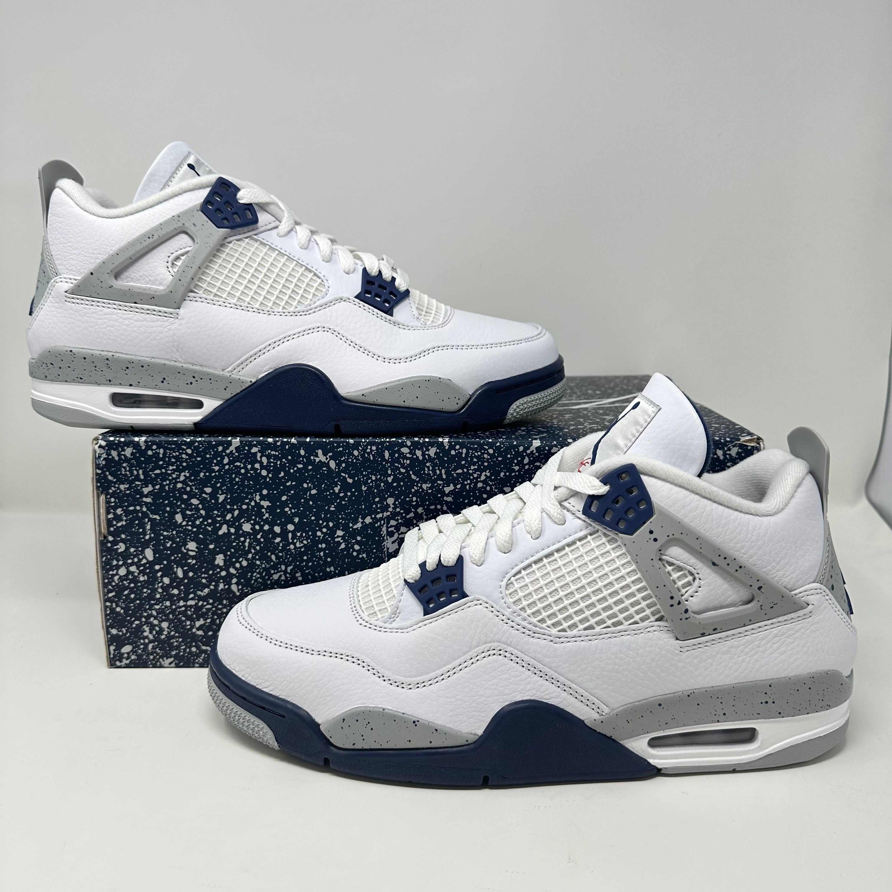 Jordan 4 Retro Midnight Navy