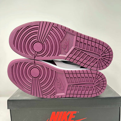 Jordan 1 Retro High OG Bordeaux