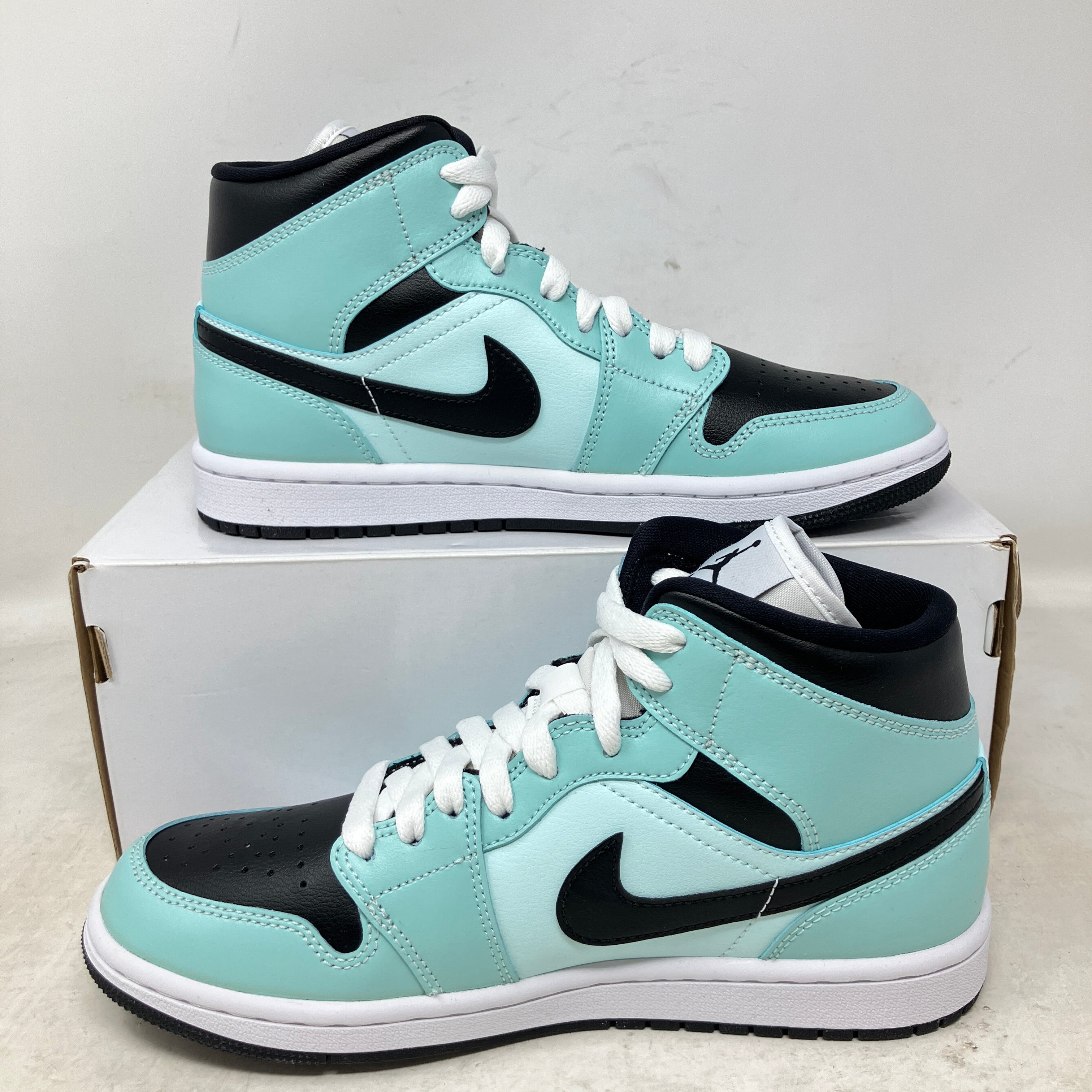 Jordan 1 Mid Aqua Blue Tint (Women's)